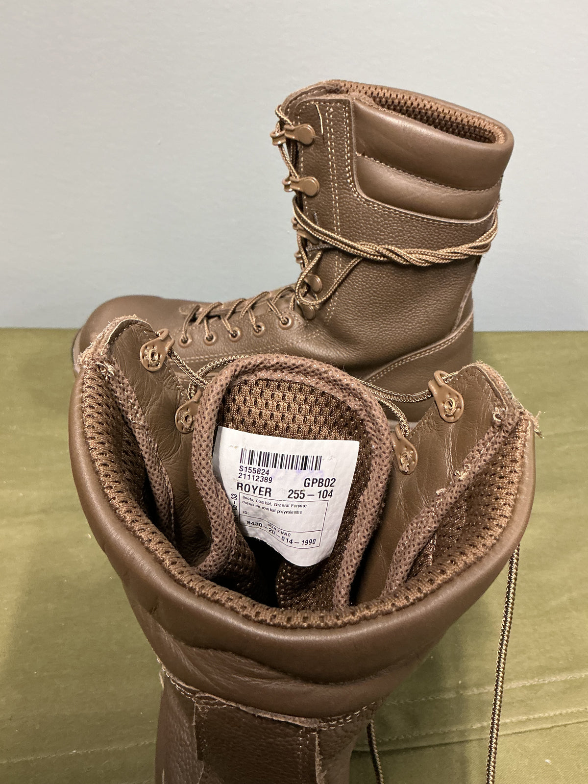 Canadian Forces Royer Boots Full Lace Size 8.5 or 255/104