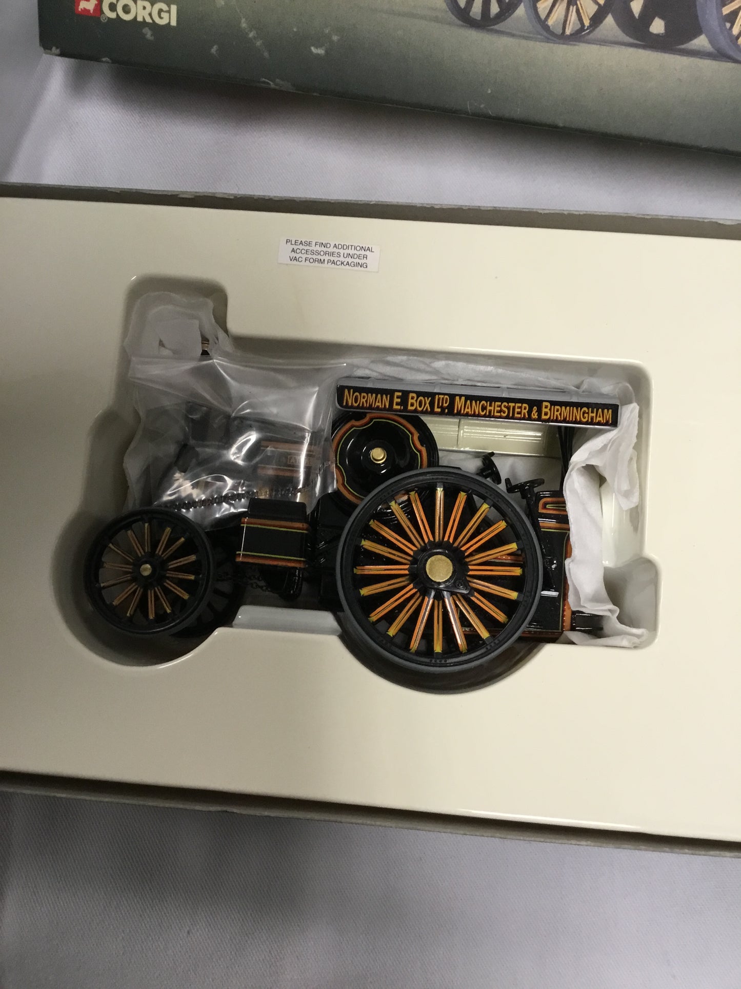CORGI VINTAGE GLORY OF STEAM FOWLER B6 ROAD LOCOMOTIVE in Box