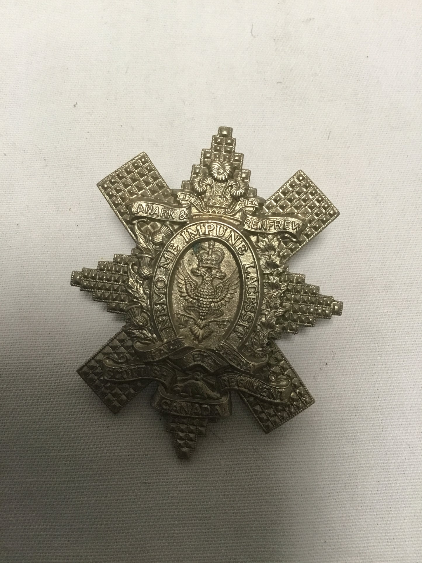 LANARK AND RENFREW SCOTTISH REGIMENT OF CANADA CAP BADGE