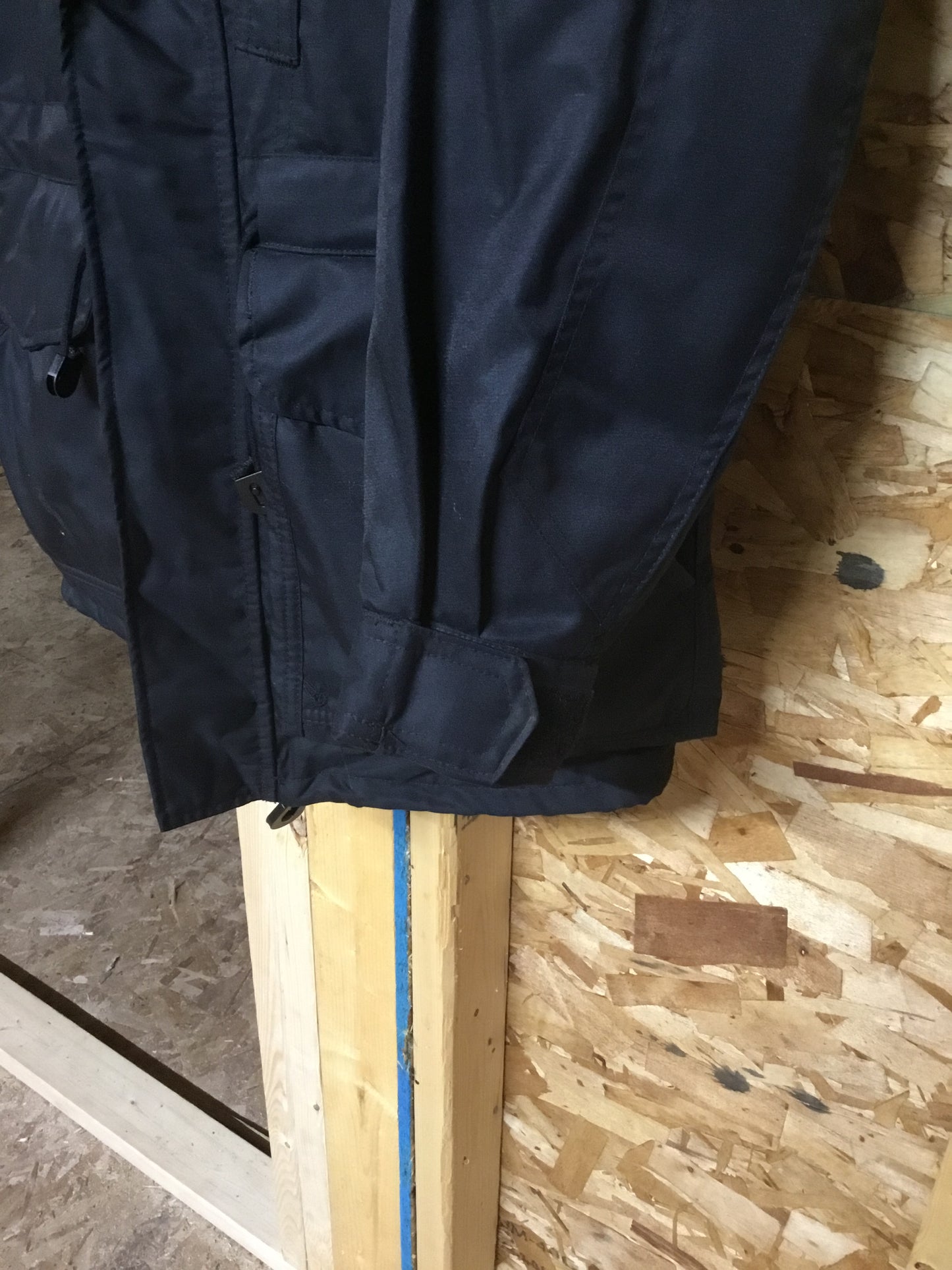 Canadian Navy Wet Weather Parka , size is 6436 or small