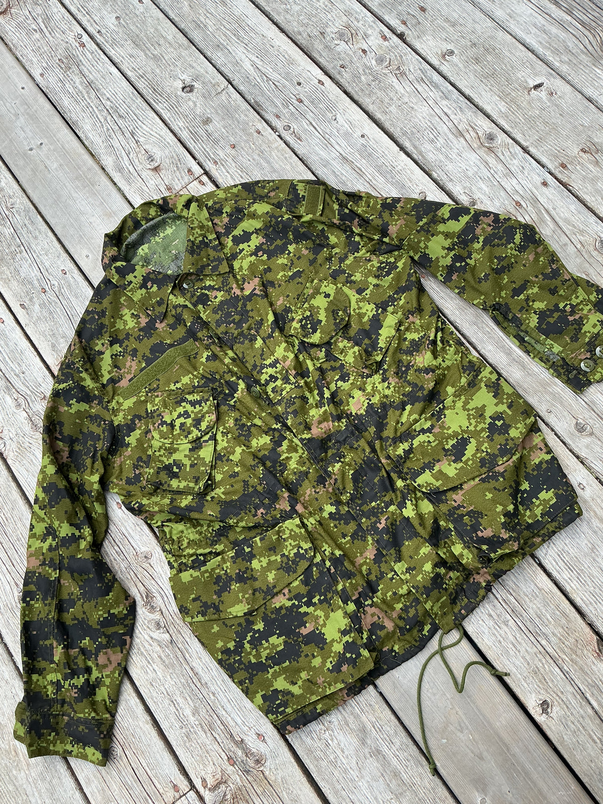 Canadian Forces Cadpat  Combat Shirt  XL Regular