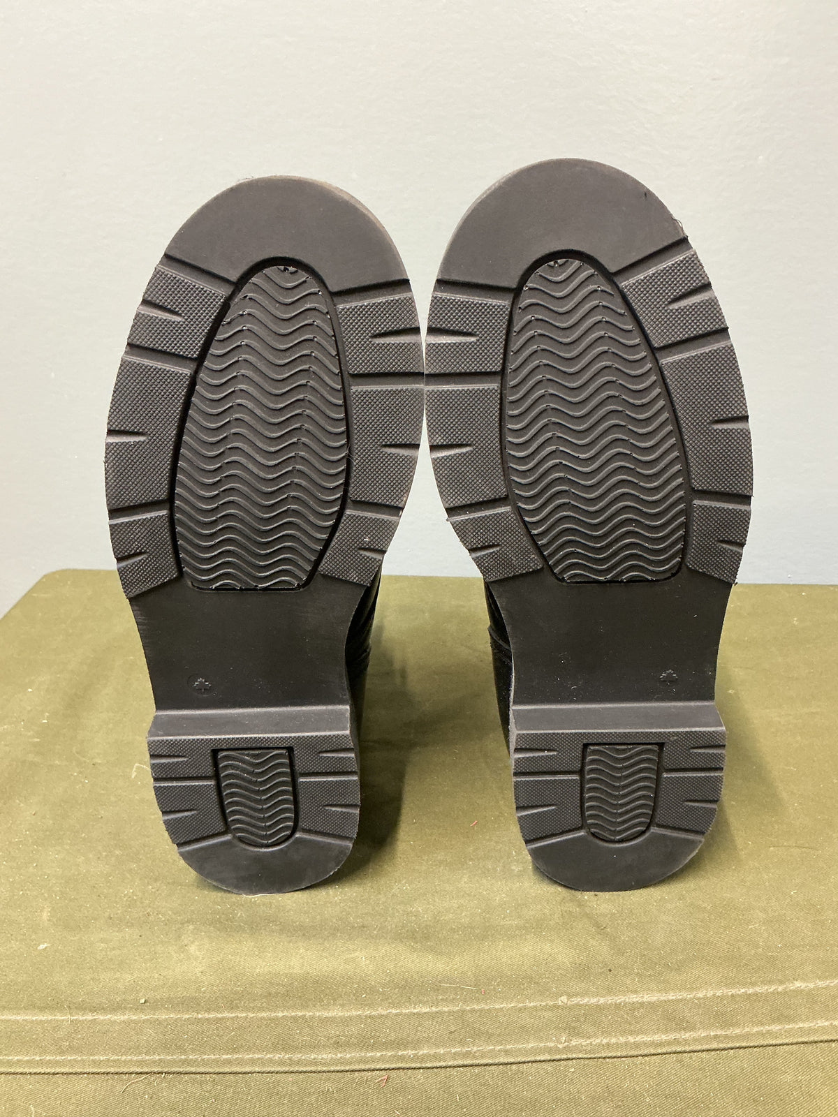 Canadian Forces Dress/Parade Boot Size 9.5 Non Steel Toe