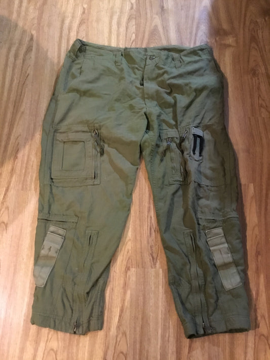 Canadian forces Helicopter Crew Pants, Military Size is 7044