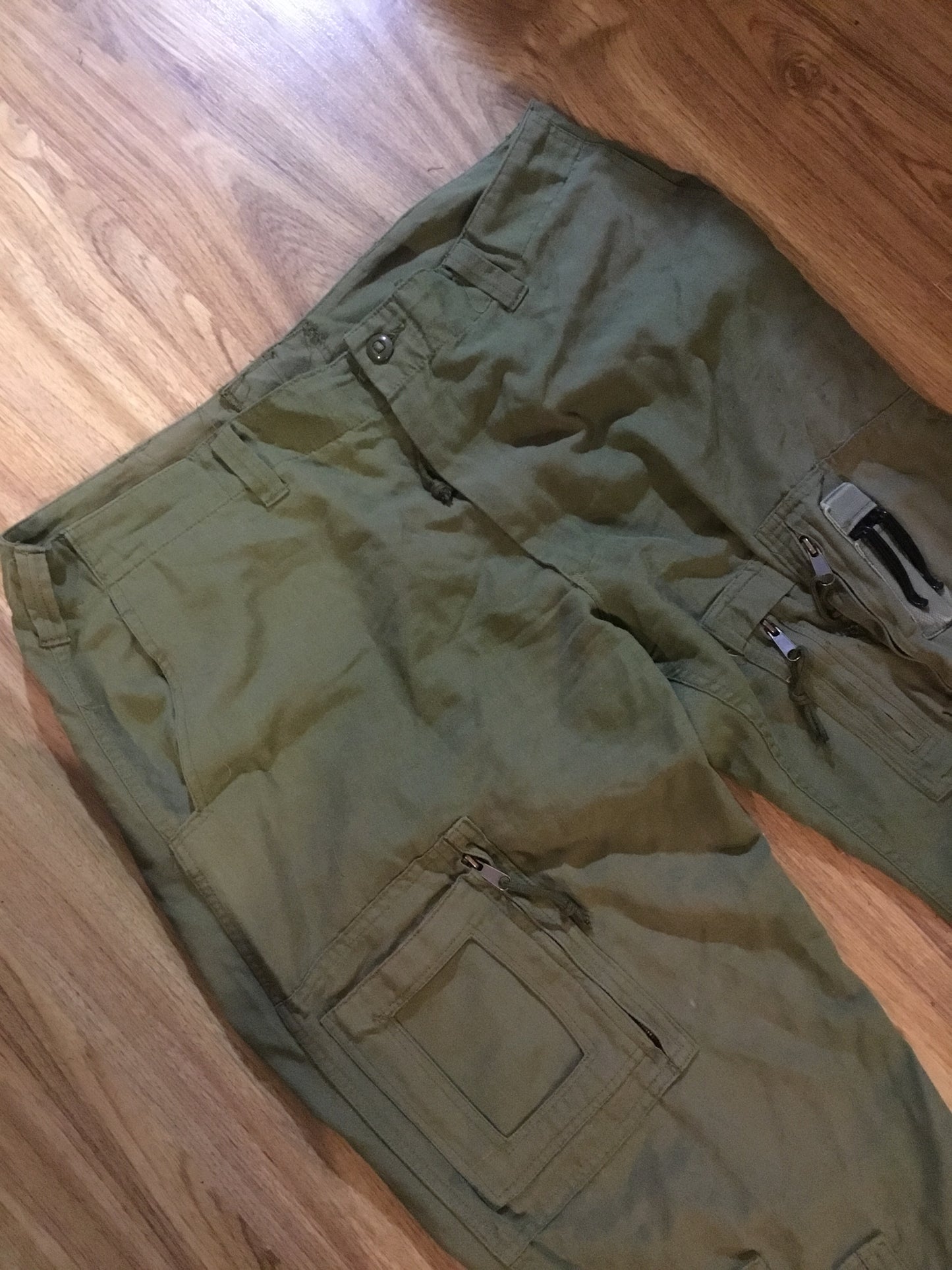 Canadian forces Helicopter Crew Pants, Military Size is 7044