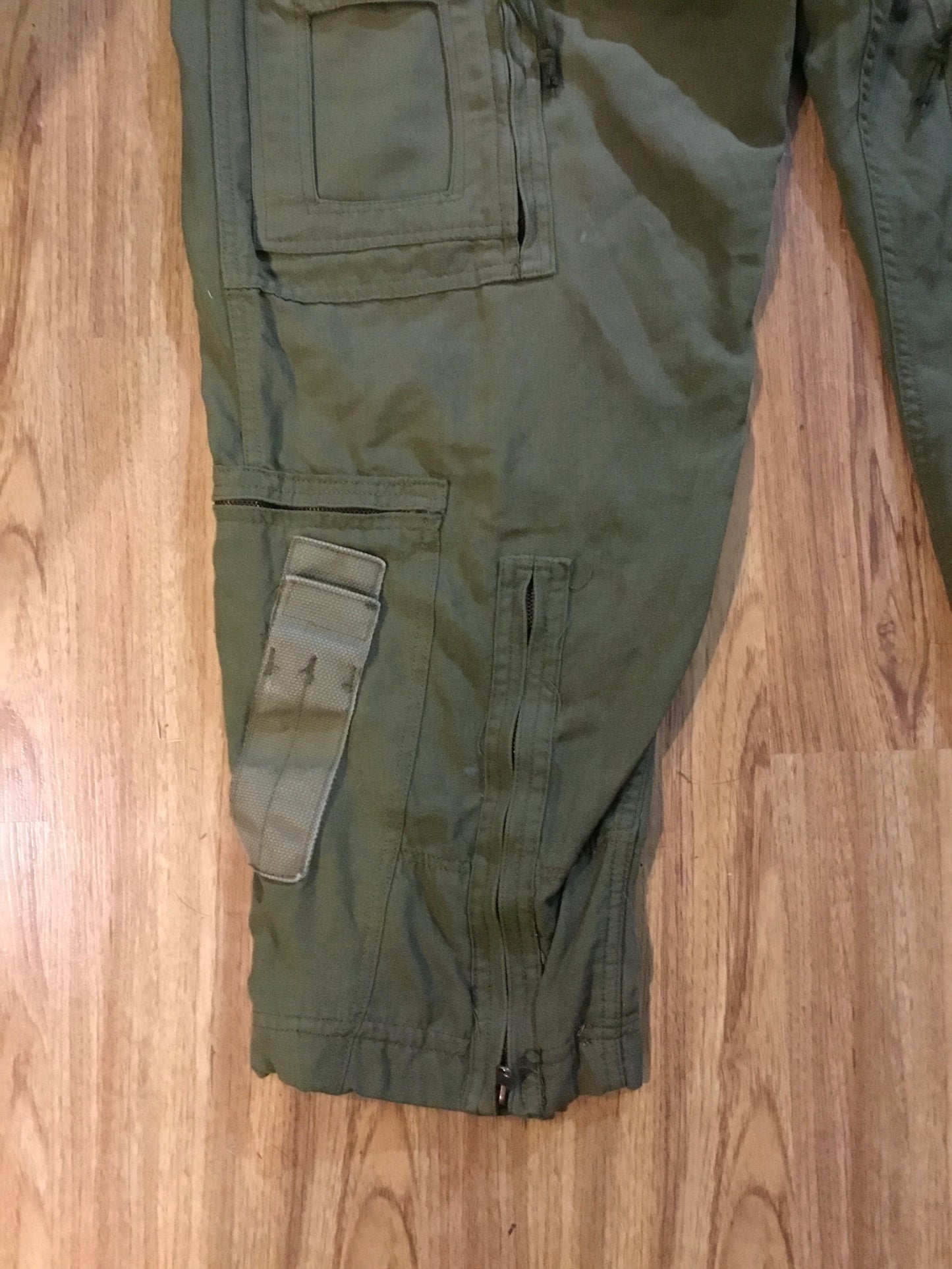 Canadian forces Helicopter Crew Pants, Military Size is 7044