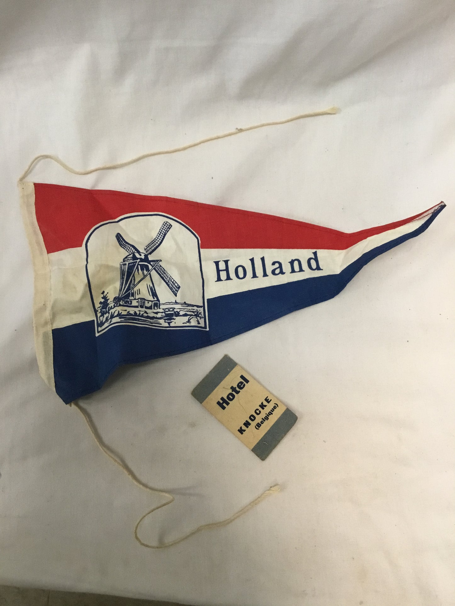 Soldiers. War souvenirs Holland pendant/ Flag and Belgian hotel stub