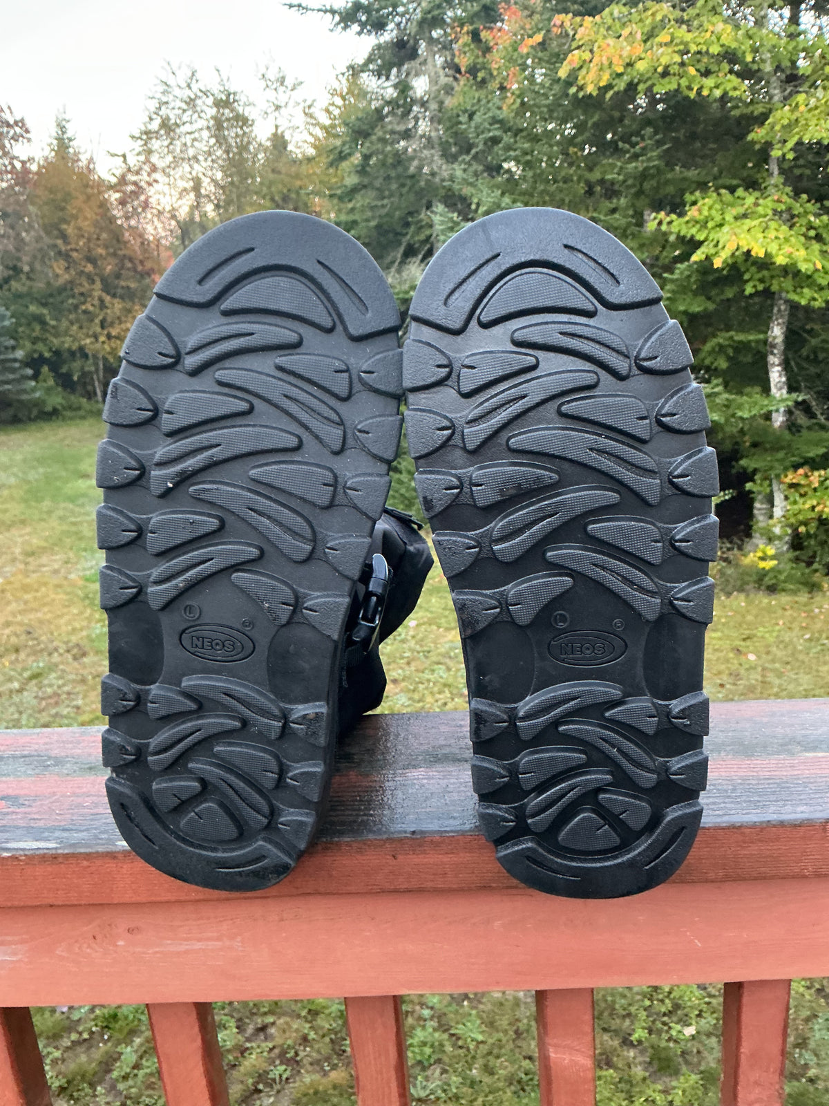 NEOS ADVENTURER OVERSHOES BLACK size Large
