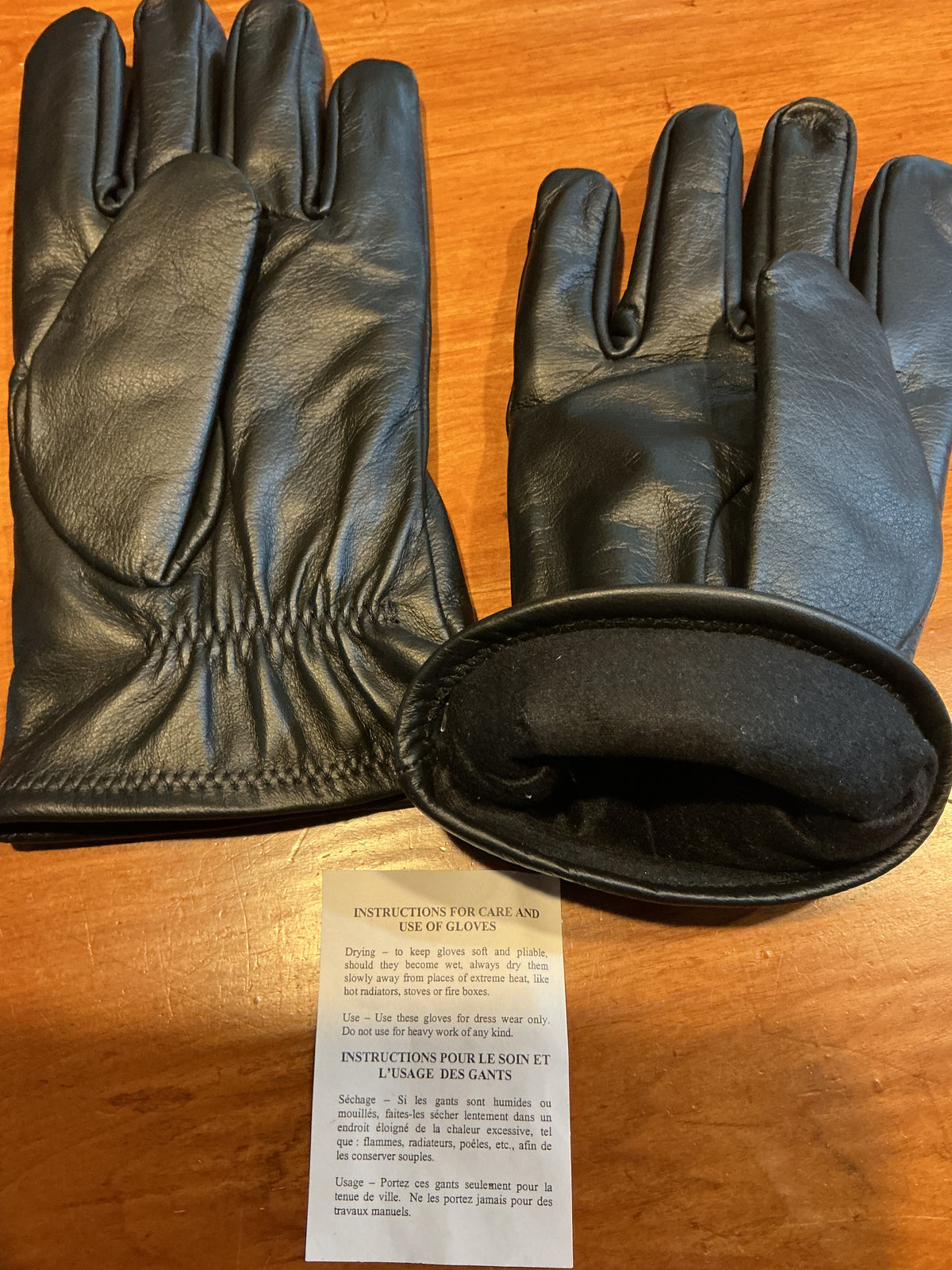 New Canadian Military Cold Weather Gloves Size Medium