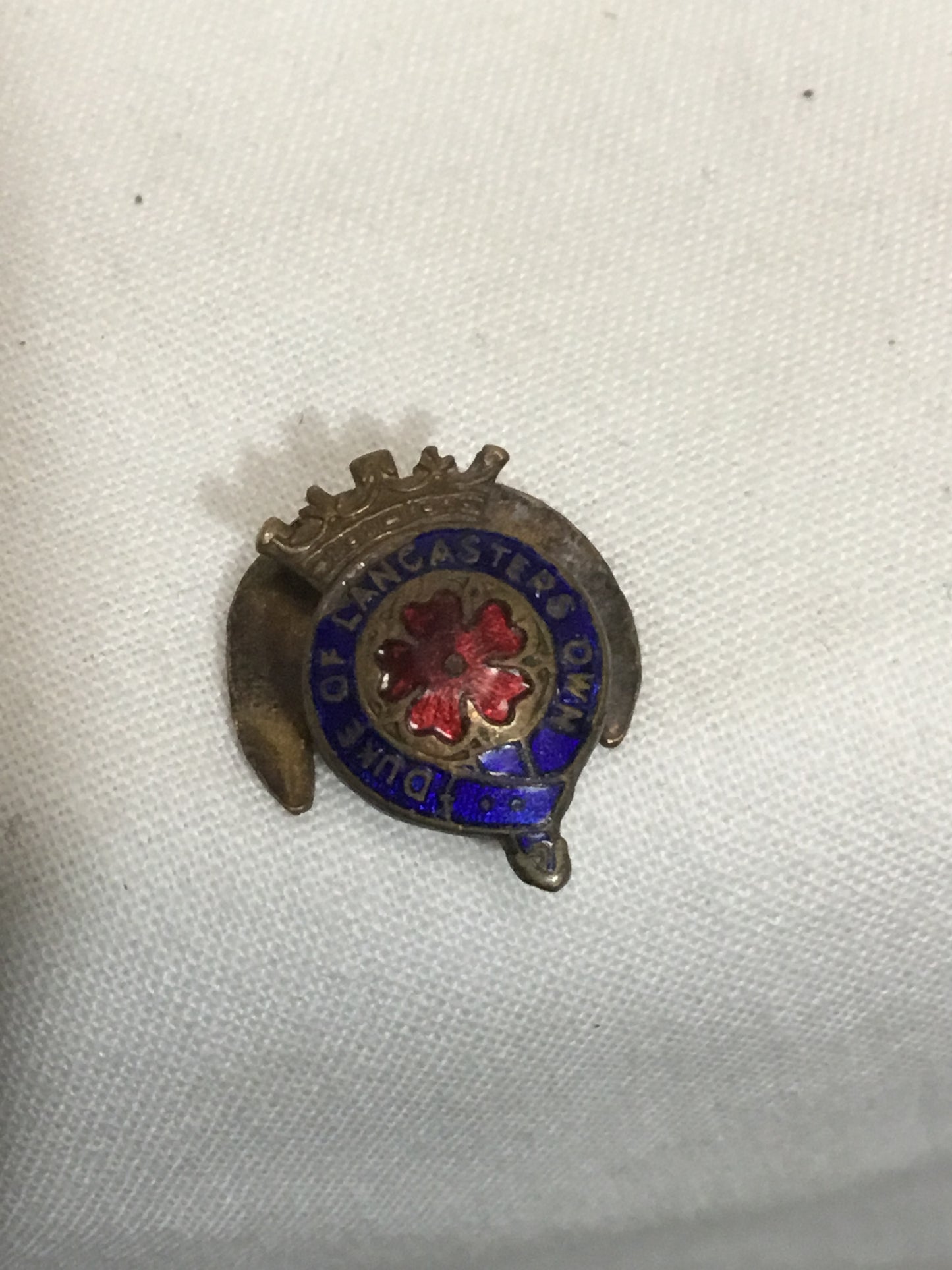 Small Duke of Lancaster’s Own Button Hole Pin