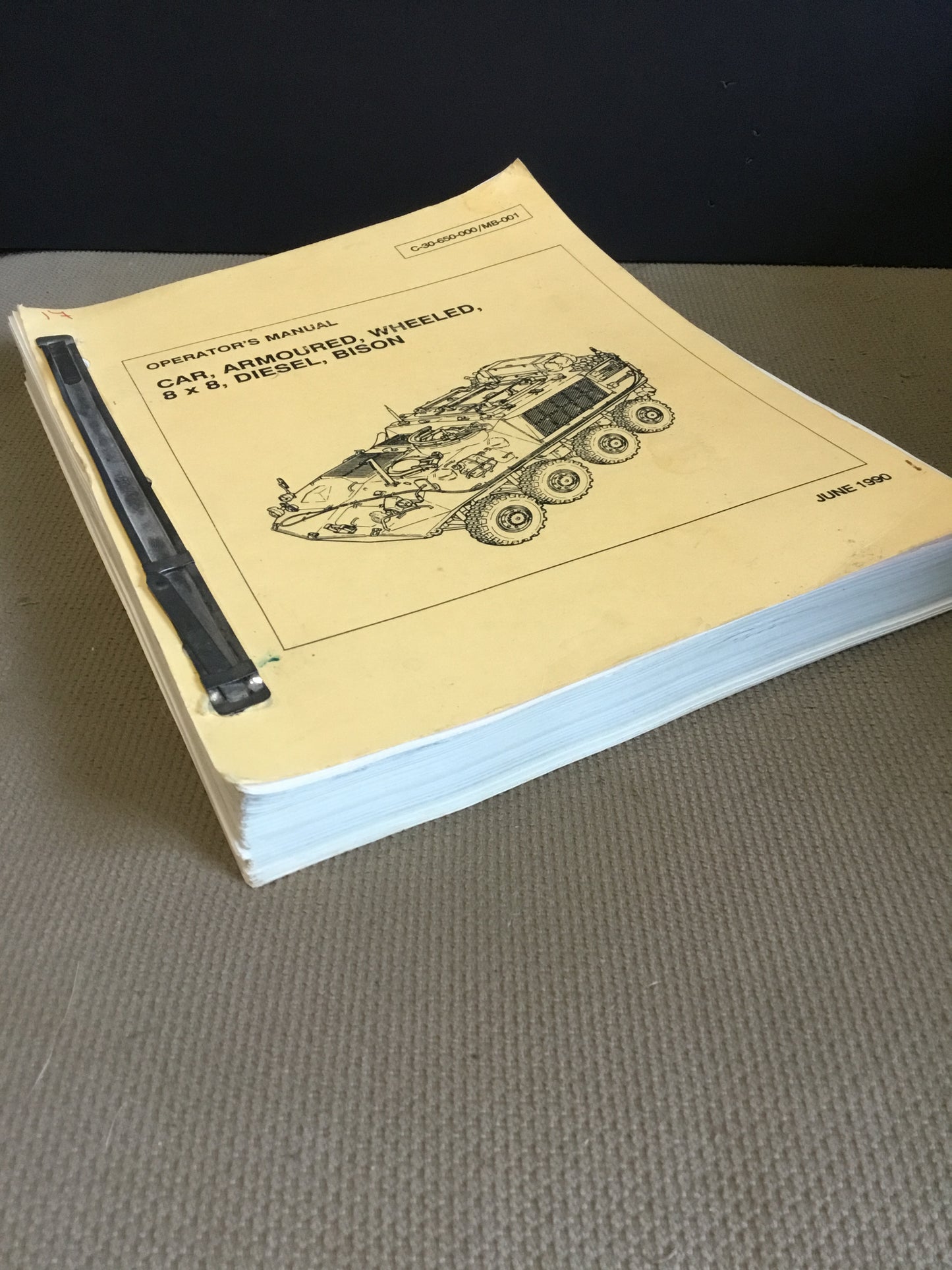 Operator’s Manual Armoured ,Wheeled , 8x8 , Diesel , Bison 1990