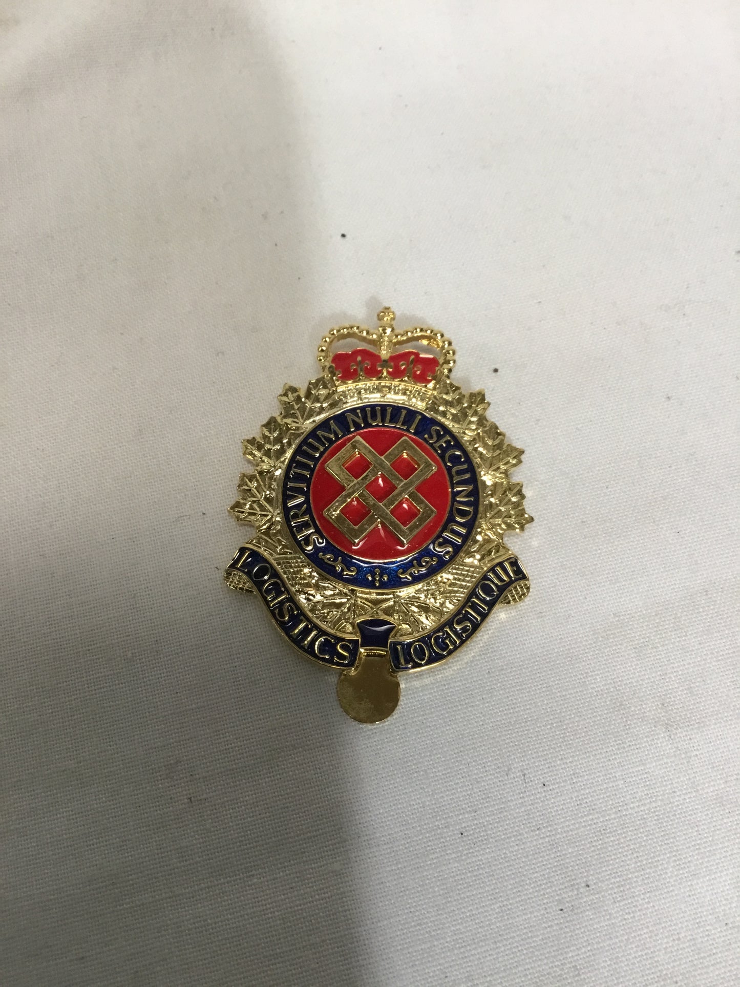 Canadian Forces logistics Medal Hat Badge .