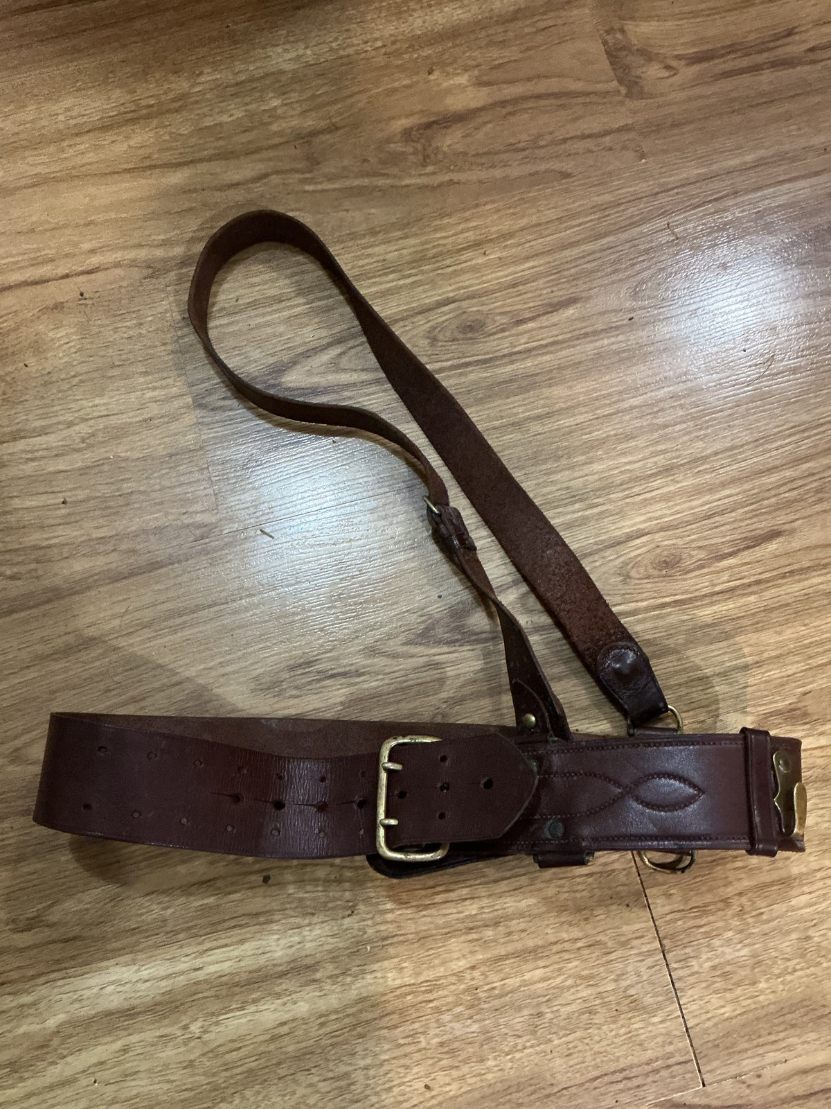 Early Leather Sam Brown Belt with shoulder strap, brass fittings