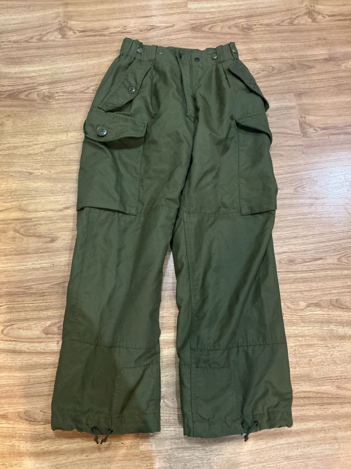 Canadian Forces Cold Wet Weather Pants  Small -Regular . Or 70/30