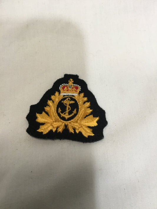 Royal Canadian Navy officer beret cap badge