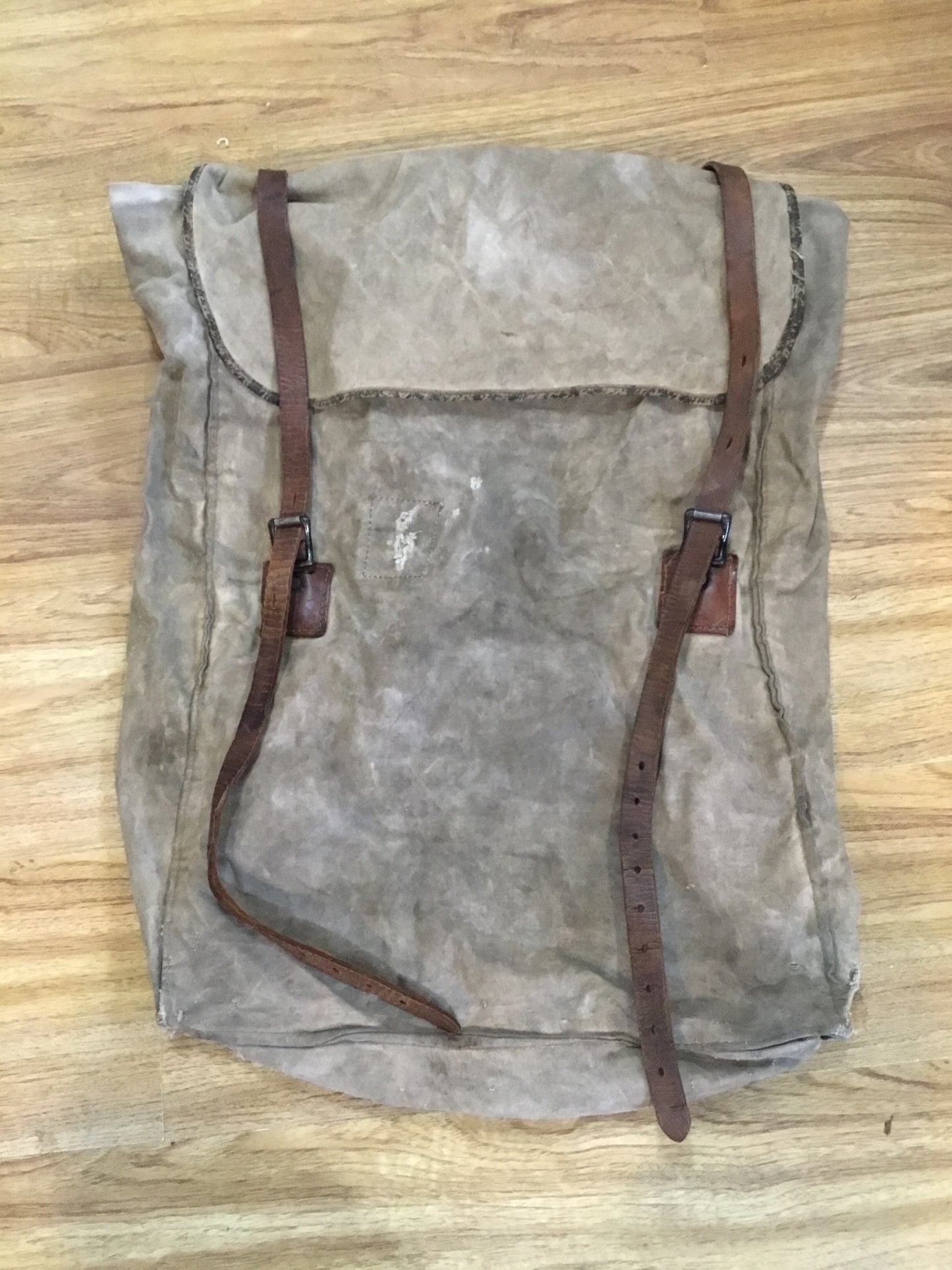 Large Antique Canvas Pack , Leather Straps