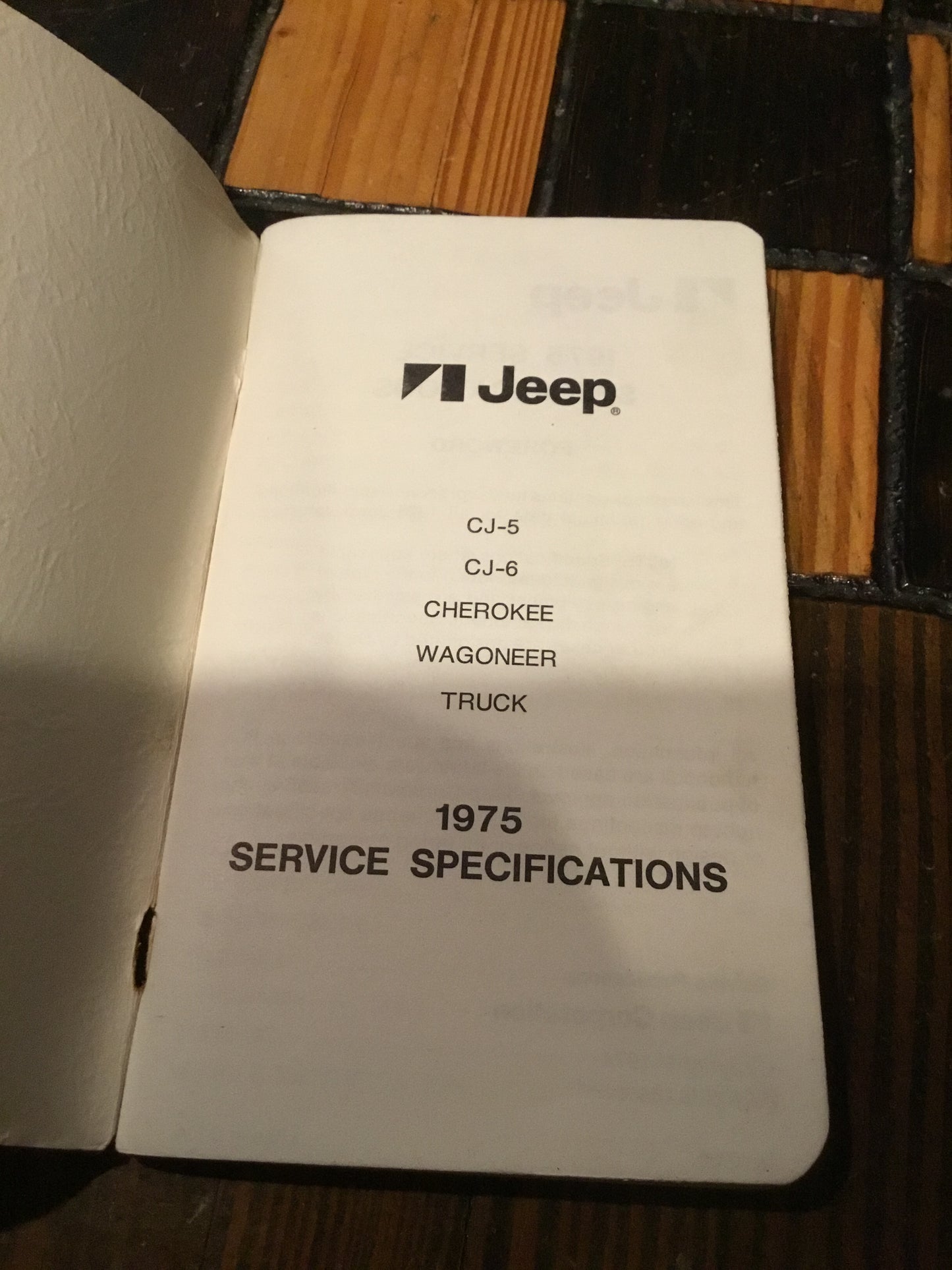 1975 Service Specifications Jeep CJ5 / CJ6 , Cherokee, Waggoner truck