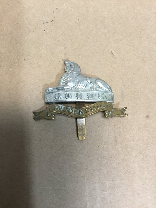 LINCOLNSHIRE REGIMENT CAP BADGE, Bi-Medal