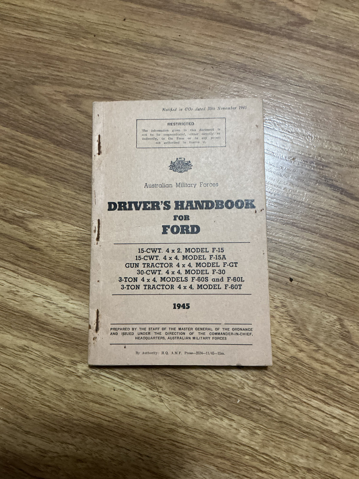 1945 Australian Military Forces Drivers Handbook for Ford CWT Gun Tractor etc