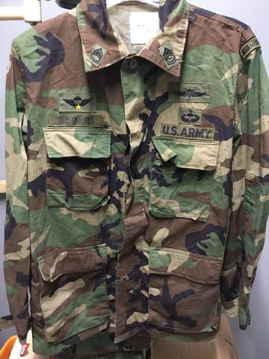 Woodland Camouflage  BDU Shirt with ;Insignia size Medium Long
