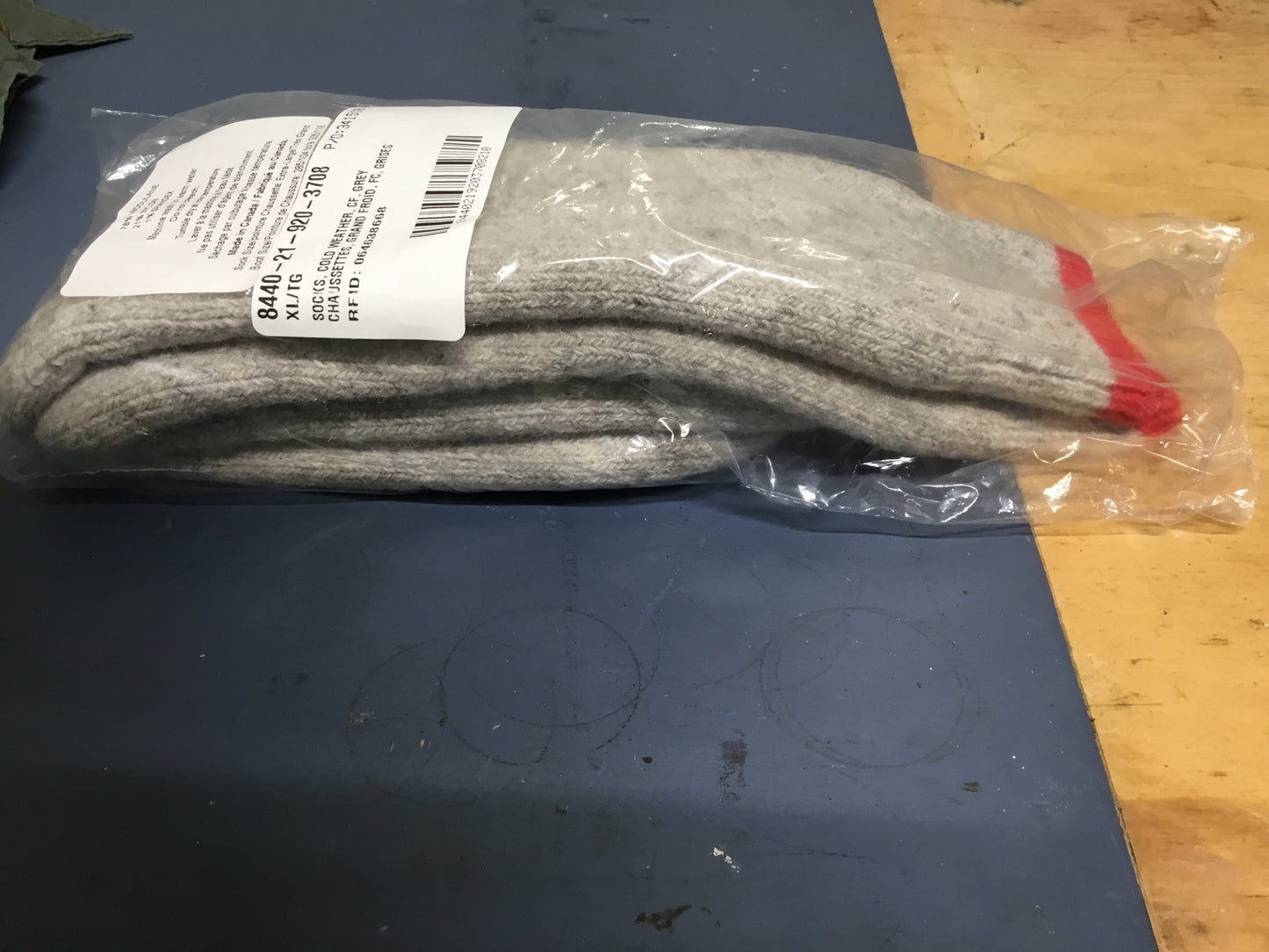 New Heavy/Weigh Military Wool Socks , size X LARGE