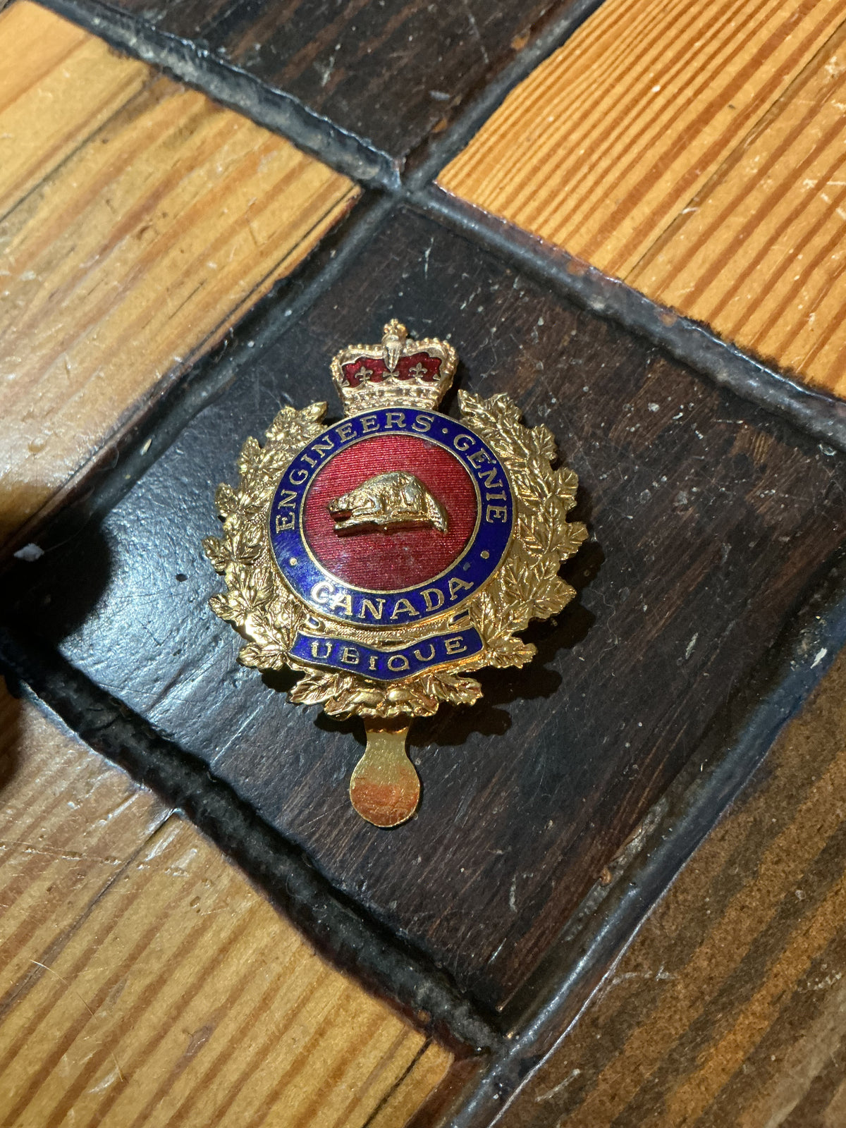 Canadian Forces RCE Engineers Enamel Cap Badge