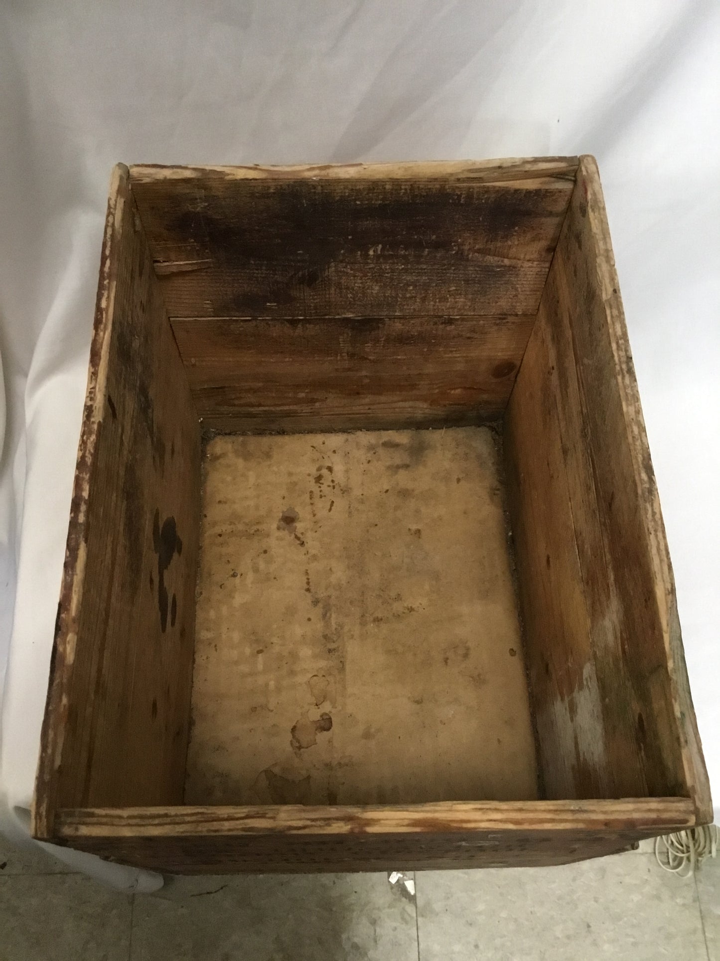 Johnny Walker, red label scotch whiskey wooden crate