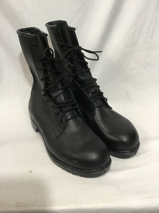 Canadian Forces MK111  Combat Boots Size 6 1/2 E