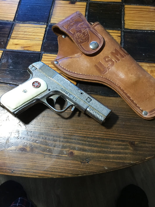 1940 HUBLEY 45 Army Cap Gun with leather Marine Corp Holster .