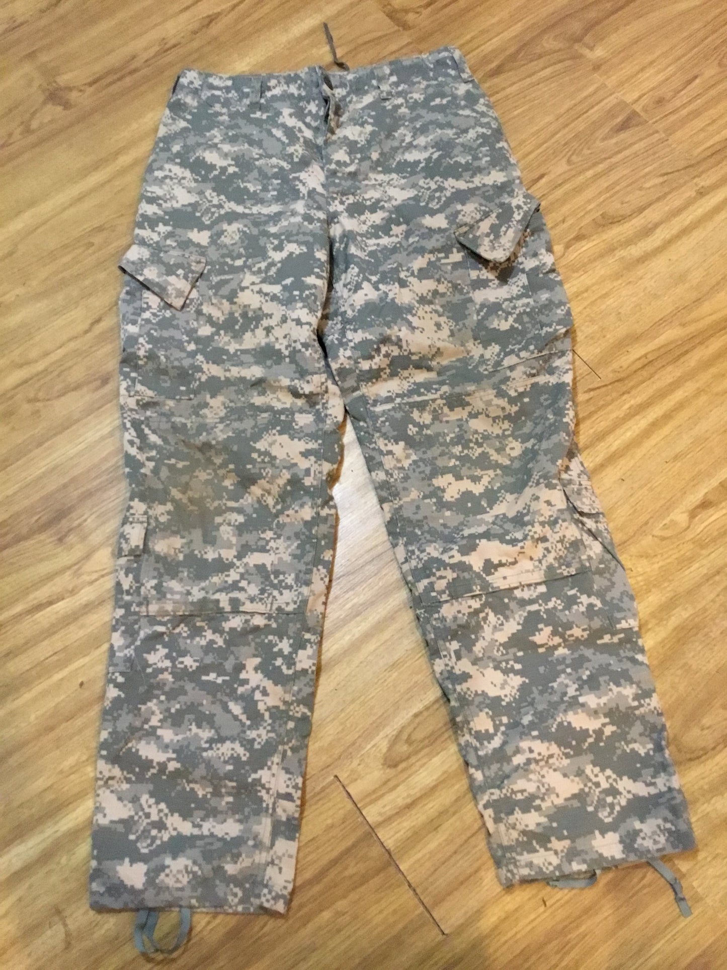 U.S. Military ACU Pattern Combat Pants MEDIUM TALL