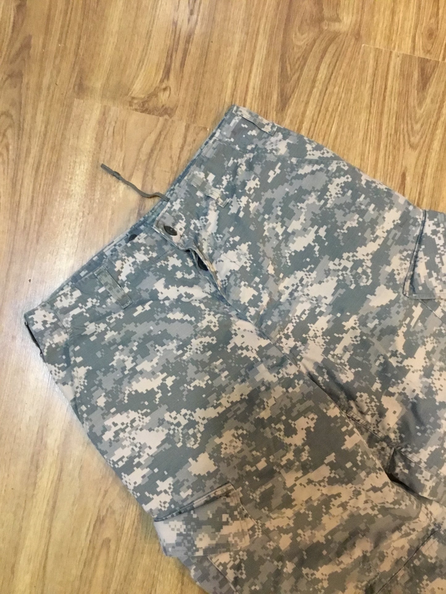 U.S. Military ACU Pattern Combat Pants MEDIUM TALL