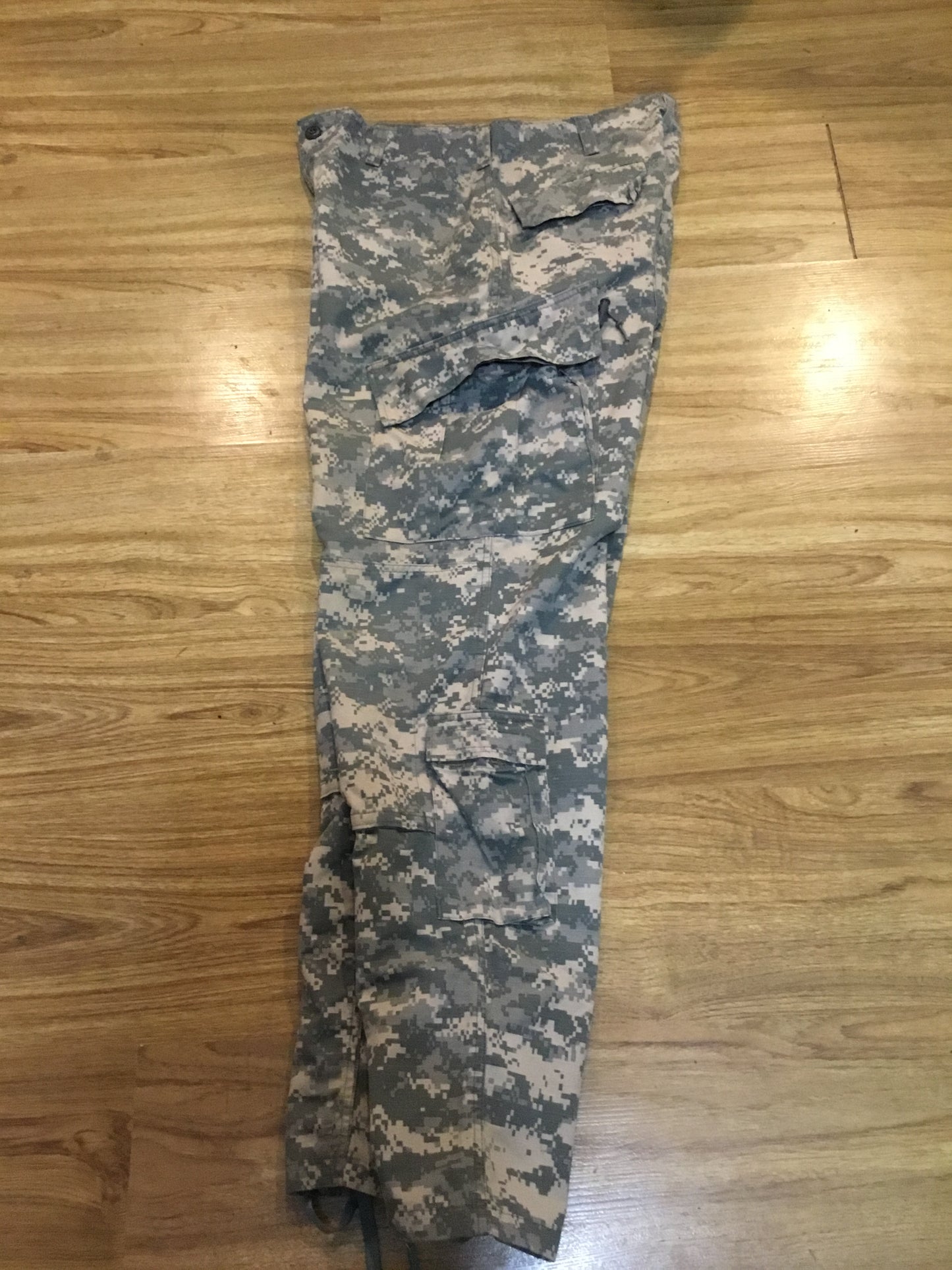 U.S. Military ACU Pattern Combat Pants MEDIUM TALL