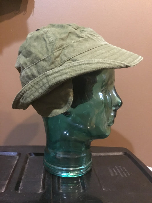 Vintage Canadian forces bush cap size  7 1/2