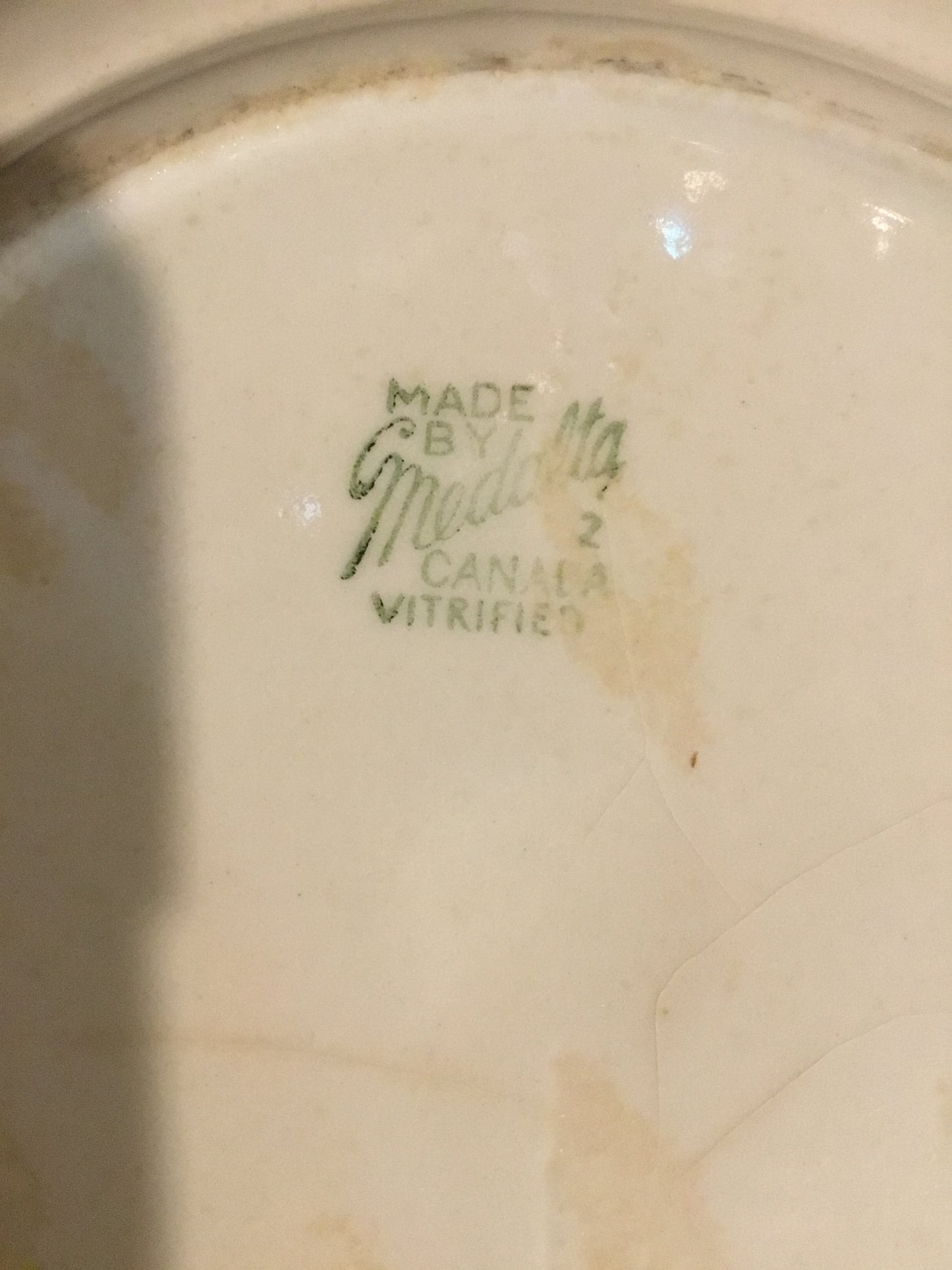 Medalta Potteries RCAF Insignia Vitrified medium plate  - 1952 Scarce Vtg.