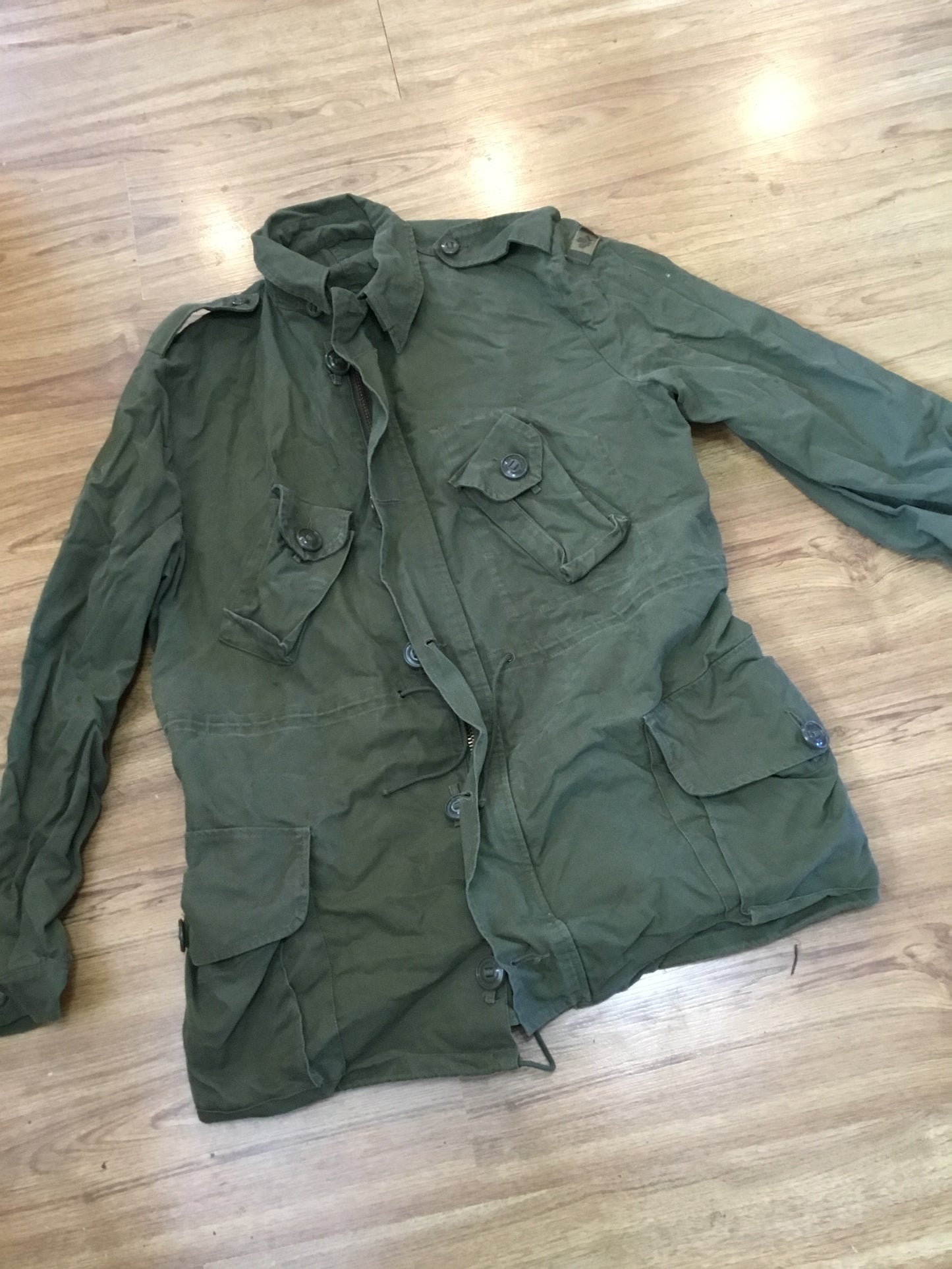 Vintage Canadian Army Combat/ Bush Jacket Large