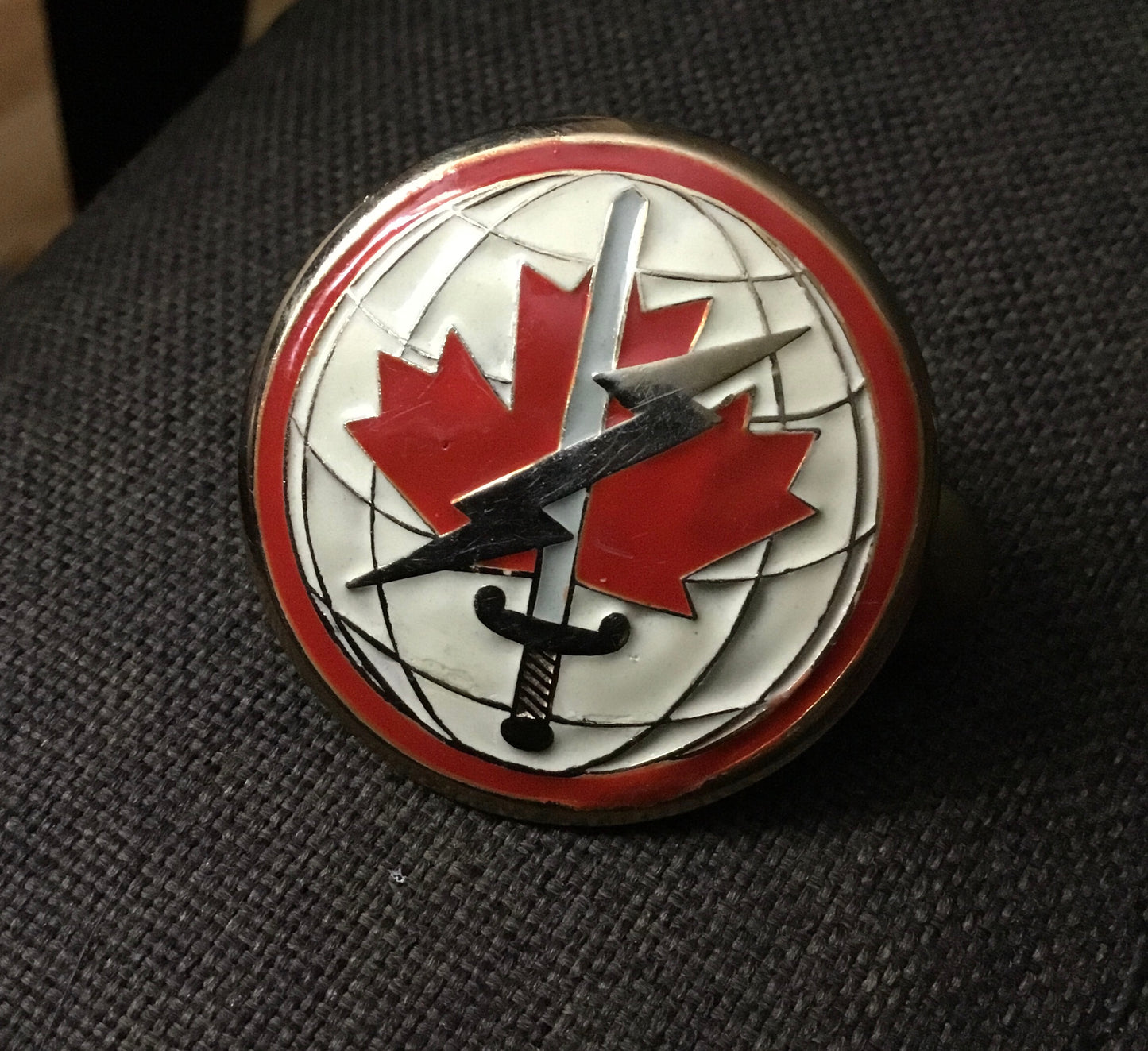 Canadian Forces Defence Information Services Organization Command Badge