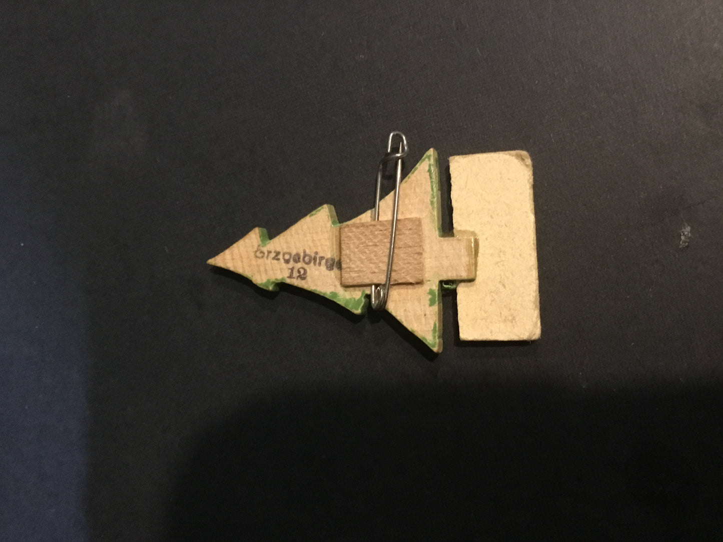 1934  GERMAN WHW    winter relief  donation pin    in the form of a christmas tree