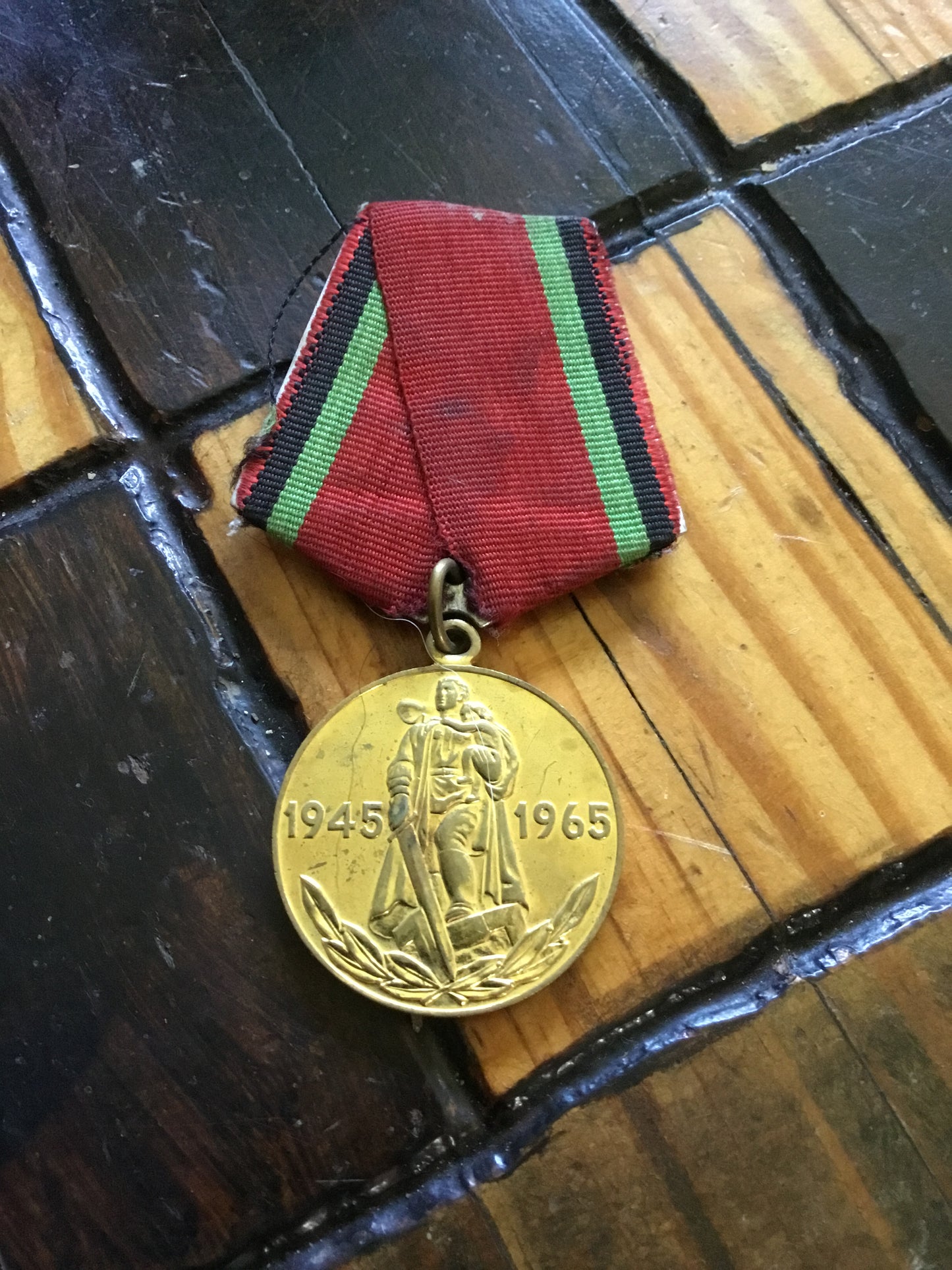 Russian/Soviet Jubilee Medal "Twenty Years of Victory in the Great Patriotic War 1941–1945