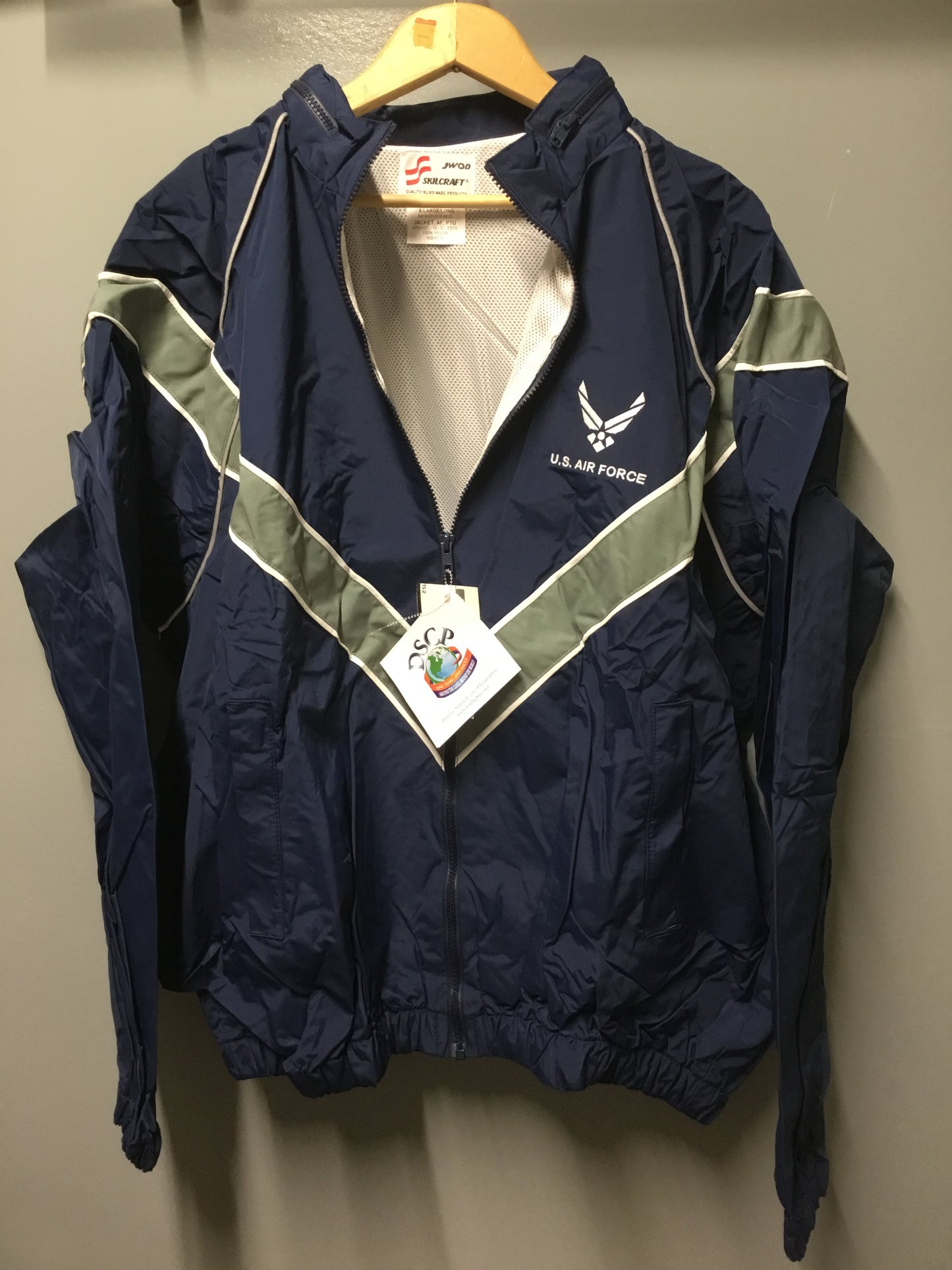 U.S. Airforce Physical Training  Wind Breaker XL Tall