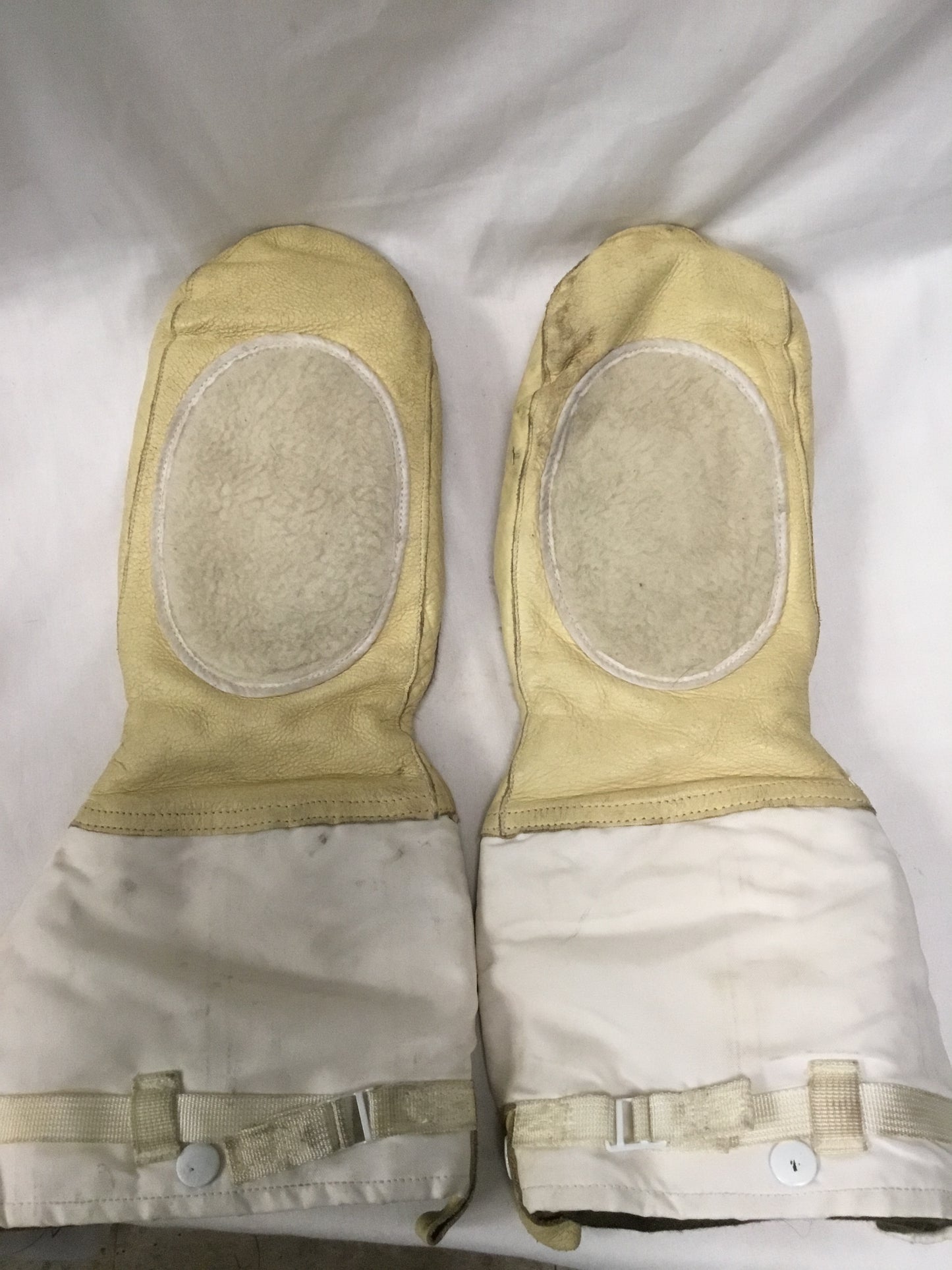 Canadian Military Arctic Mitts with Liner