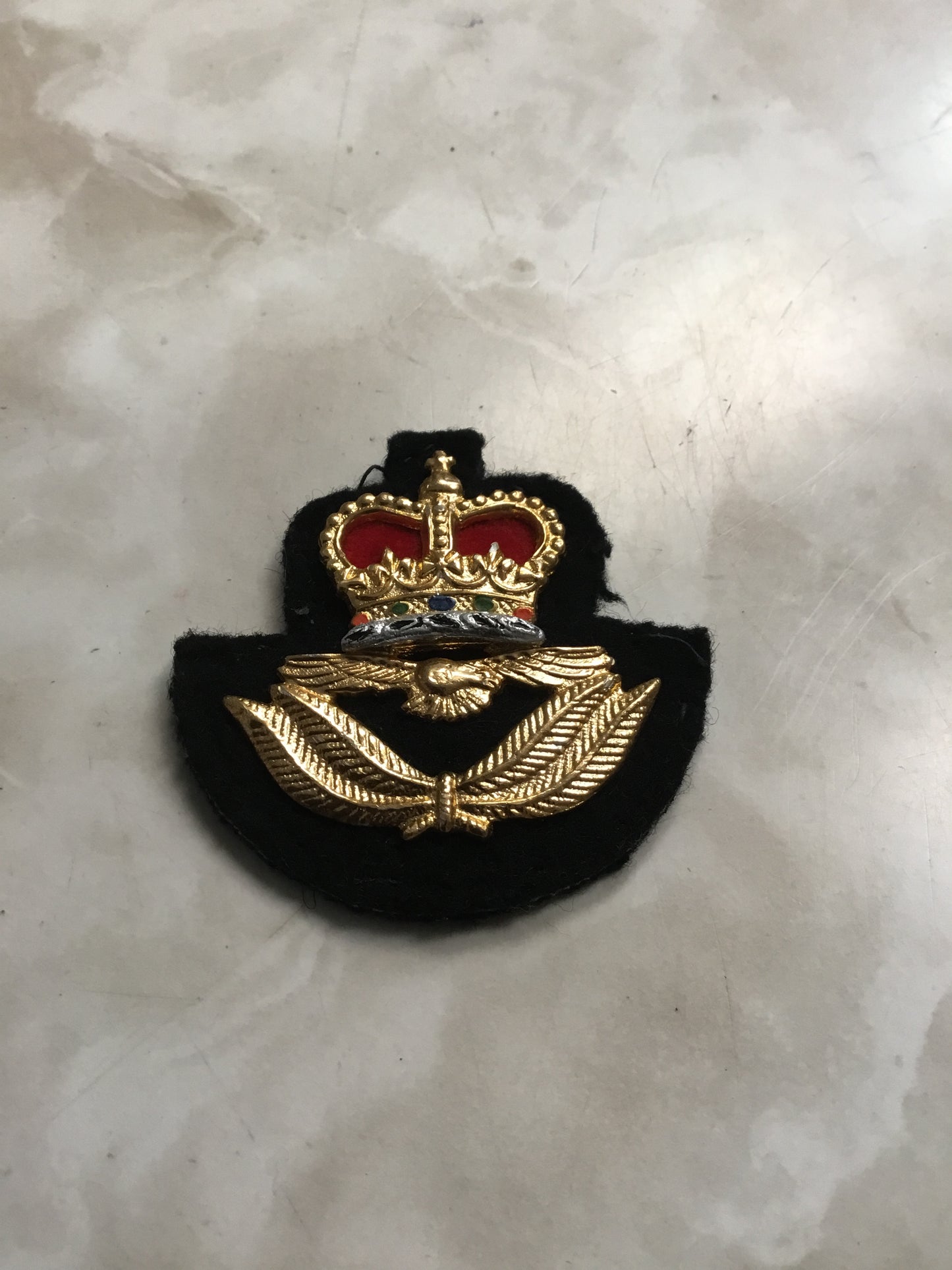 ROYAL CANADIAN AIR FORCE, BERET CAP BADGE