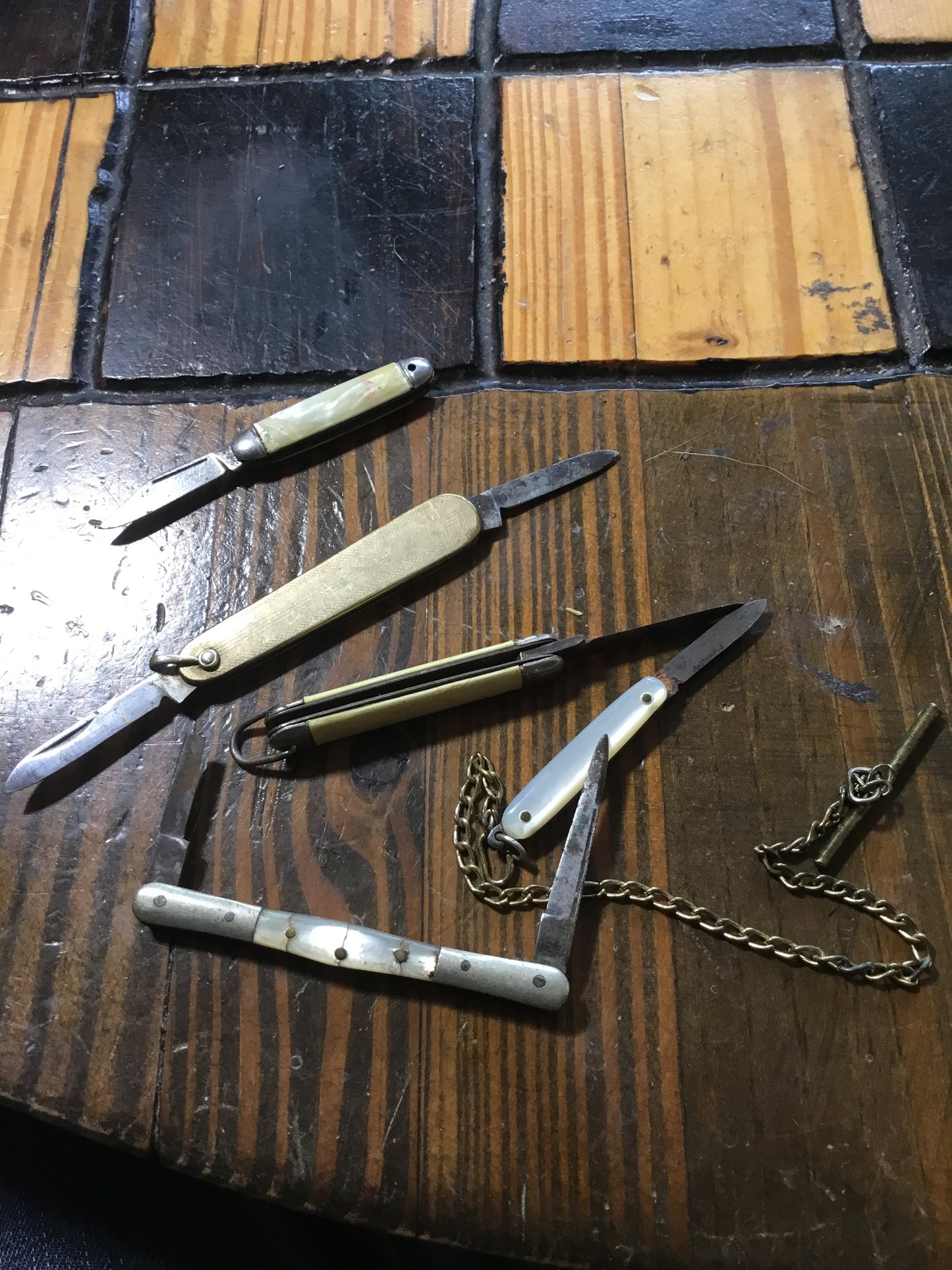 Lot of 5 Vintage Pen Knives