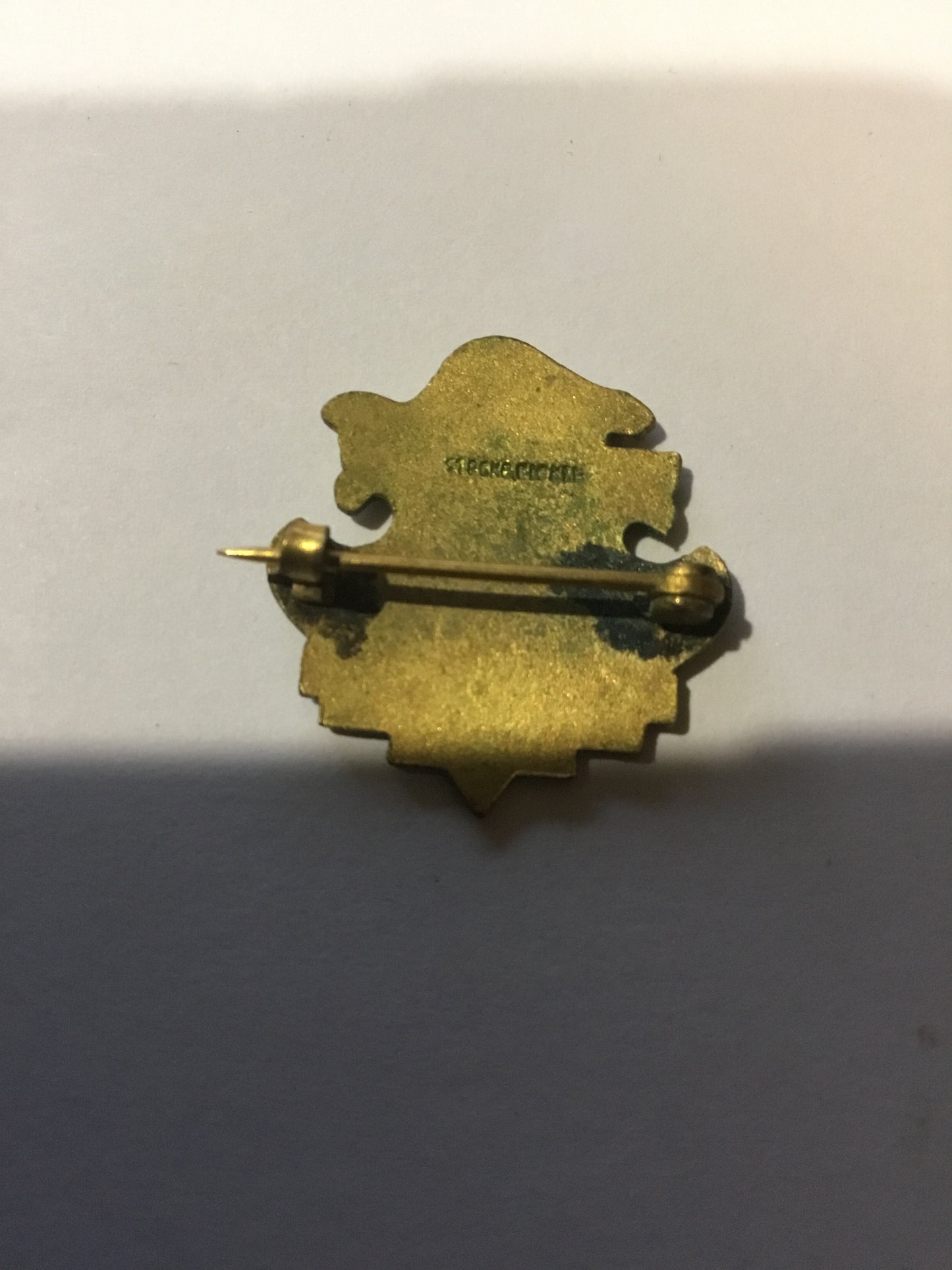 Enameled 1913 Lawn Bowling Pin with Beaver