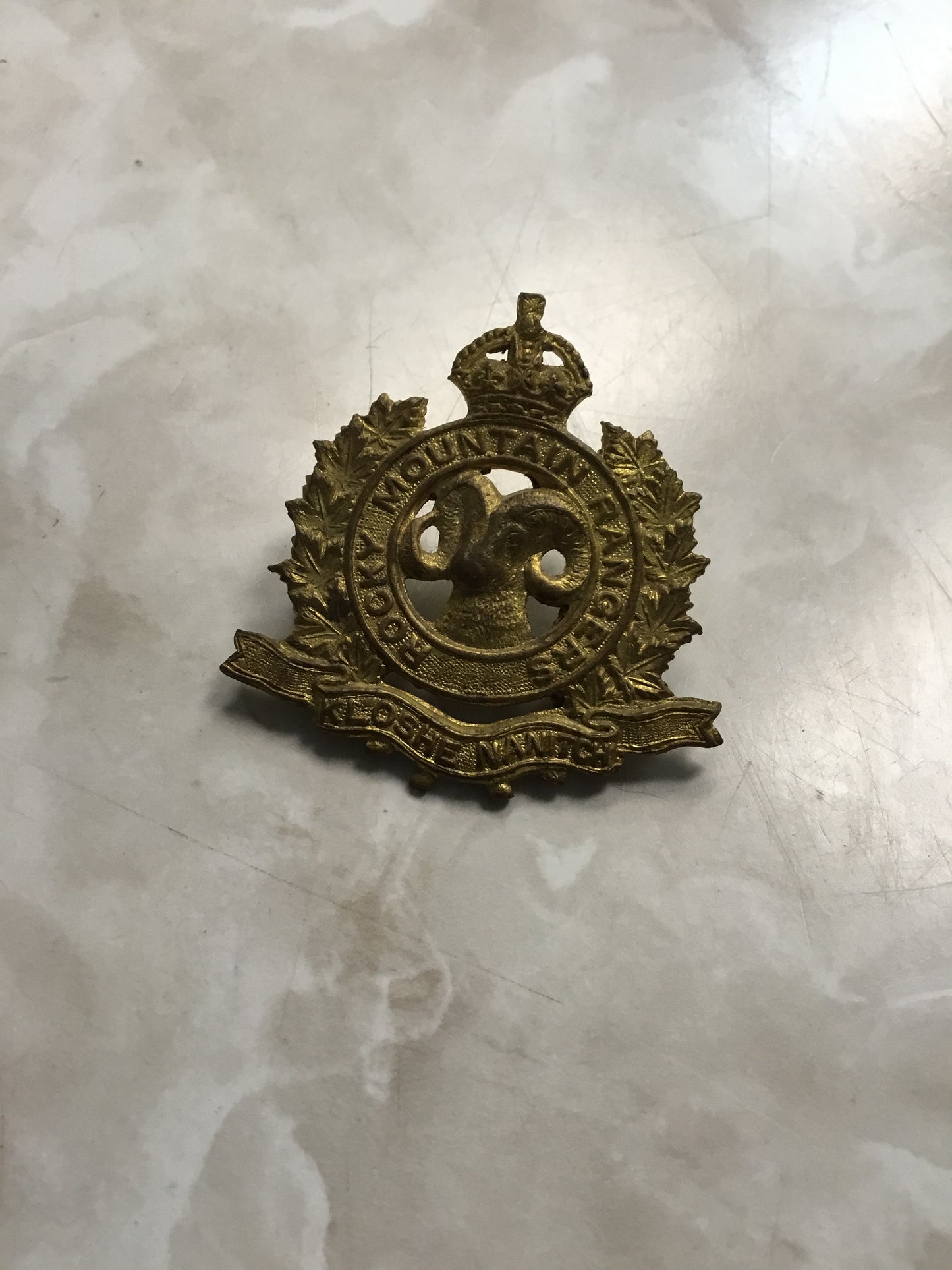 WW11 Canadian Rocky Mountain Ranger Hat Badge