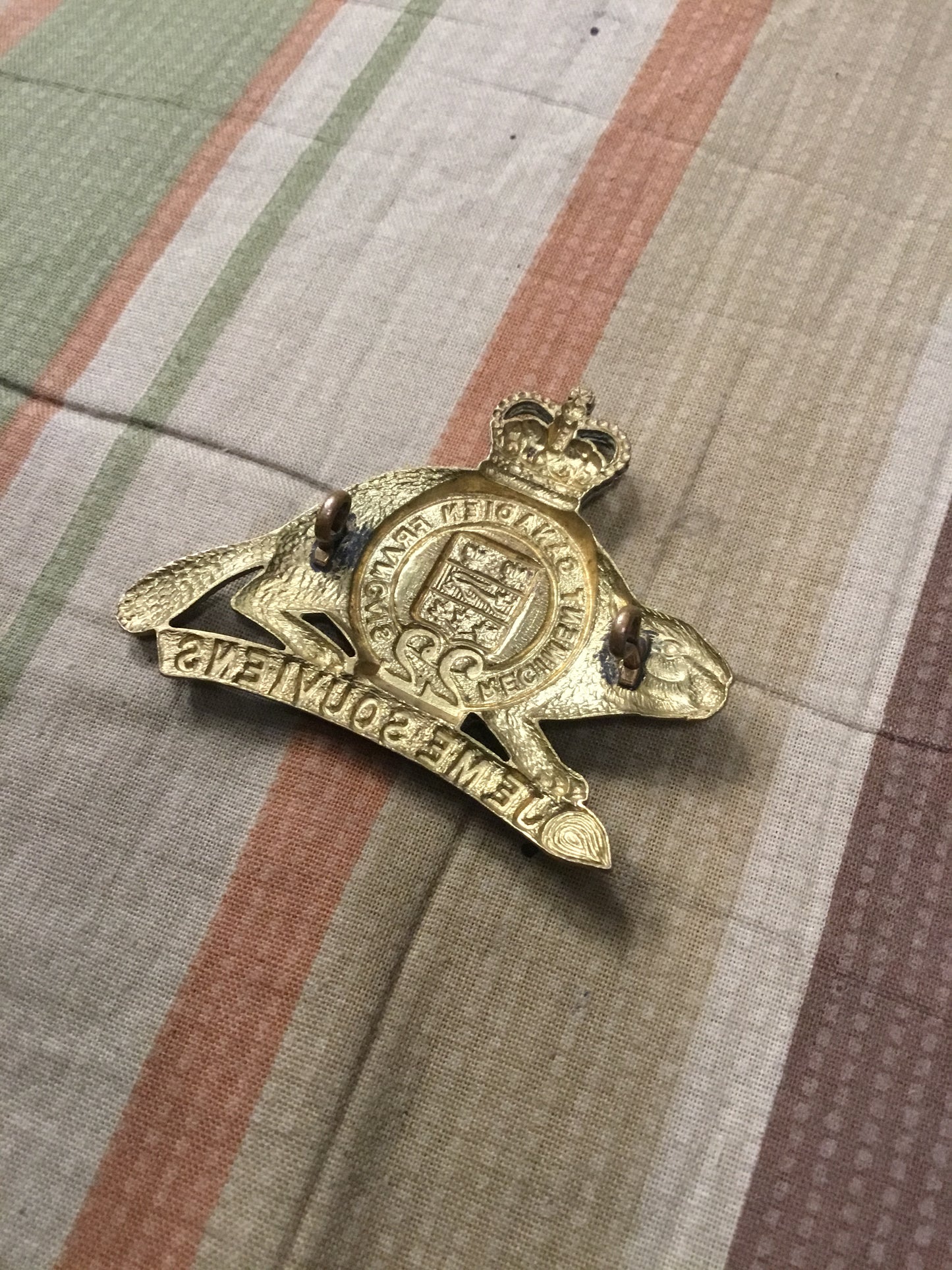 Royal 22e Regiment (The "VanDoos") Bi - metal construction cap badge