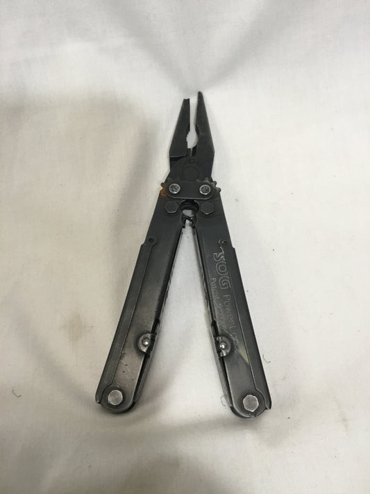 Sog Pocket Tool ,with locking blades .