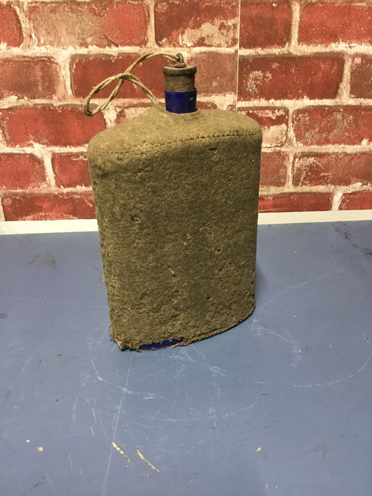 WW11 37 Pattern Canadian/British Enamelled Canteen