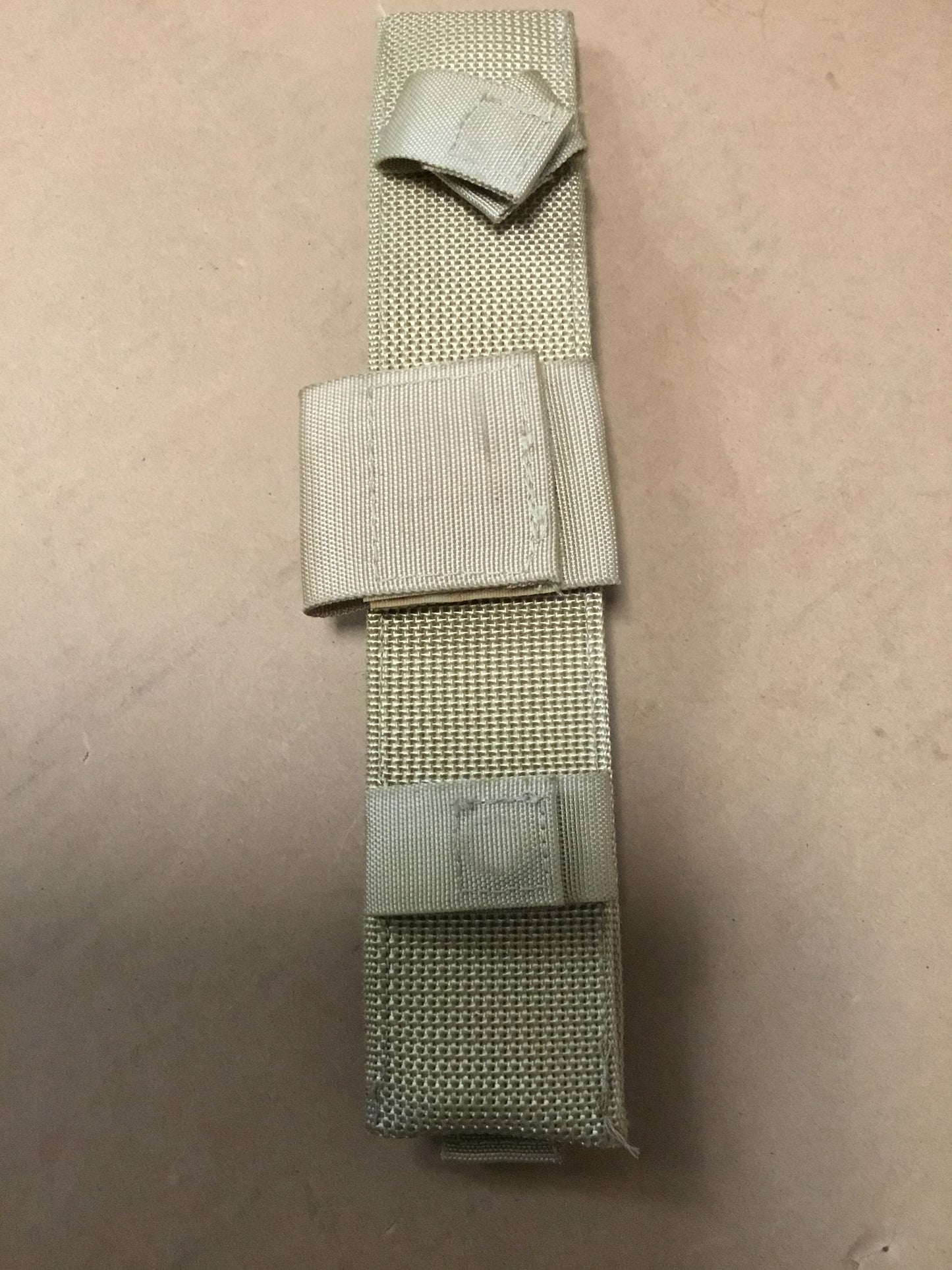 Canadian Forces Tan Bayonet Frog Current