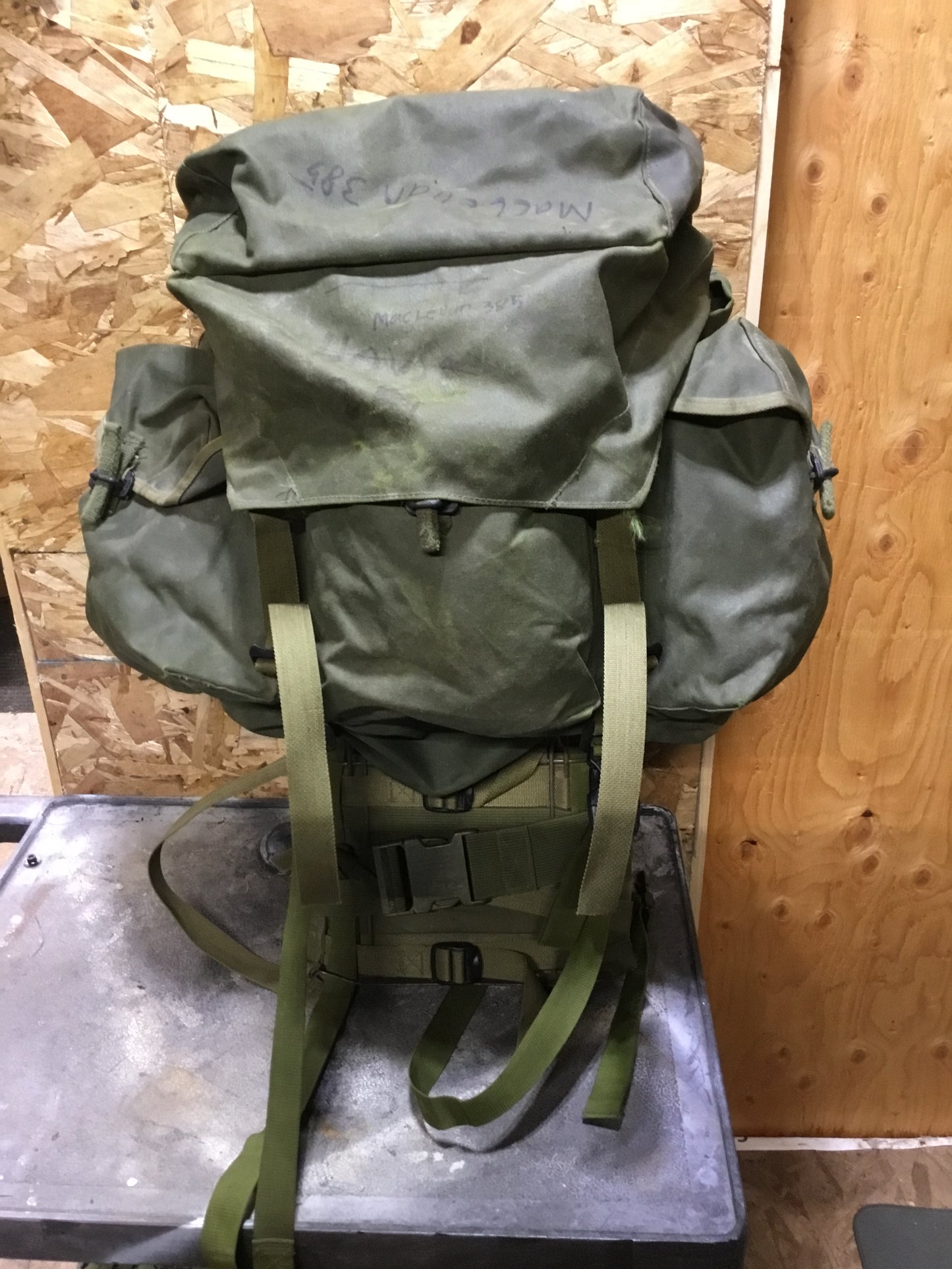 1982 Pattern Canadian Military Rucksack , in good condition