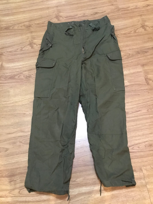 Canadian military wind pants Small Regular