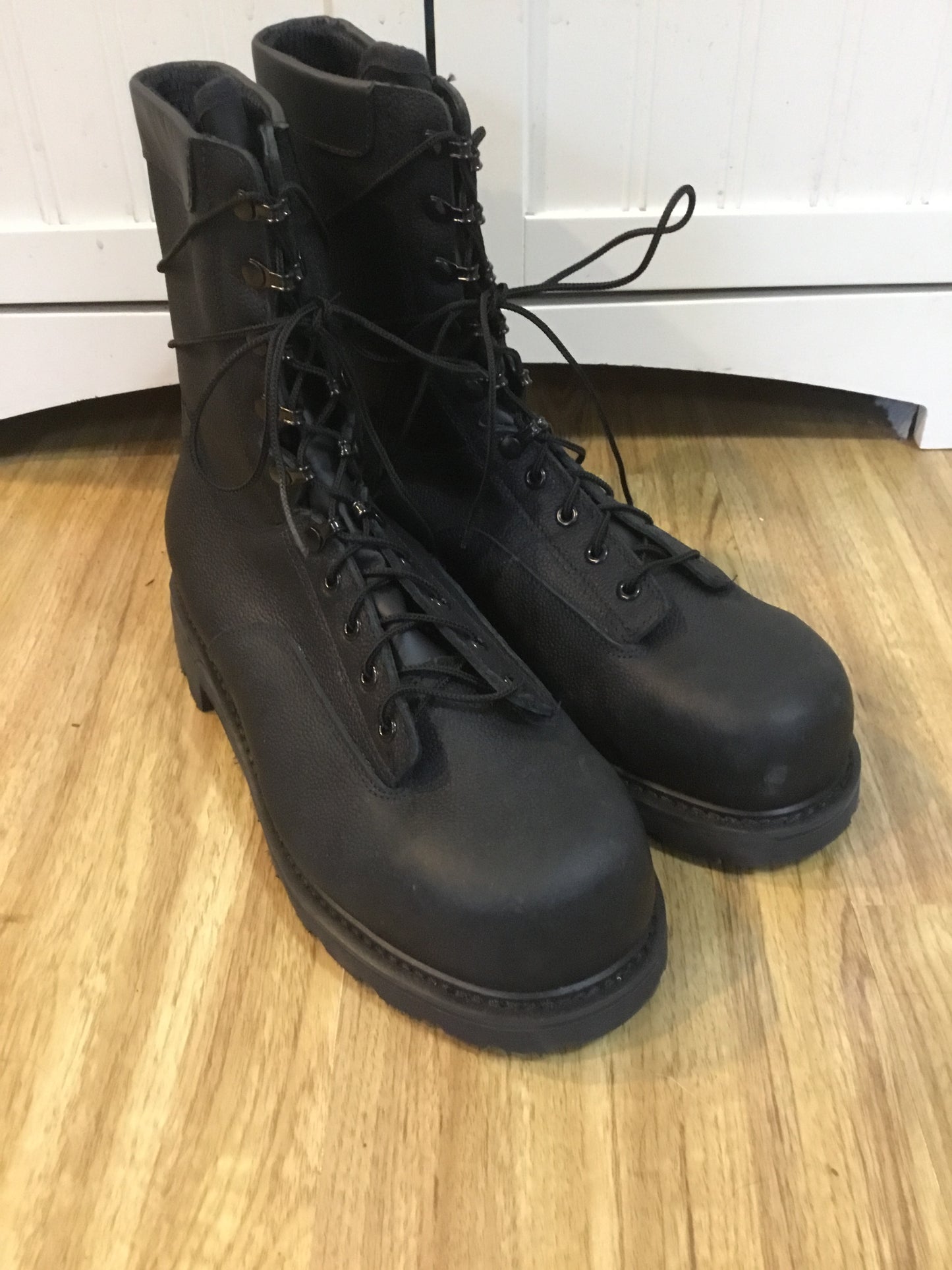 Terra Made , Safety Boots ,CSA Approved Size 12.5